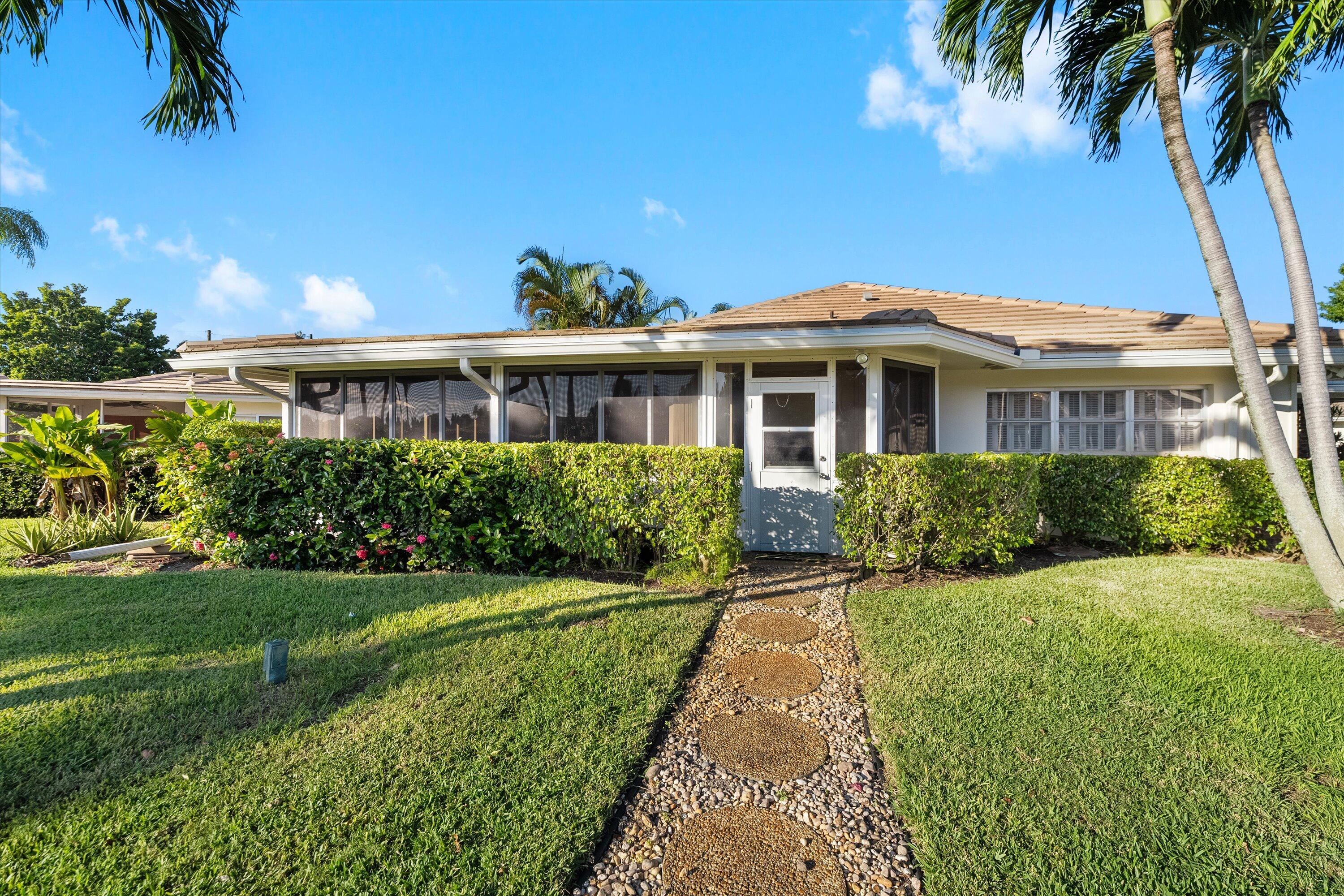 102 Villa Circle