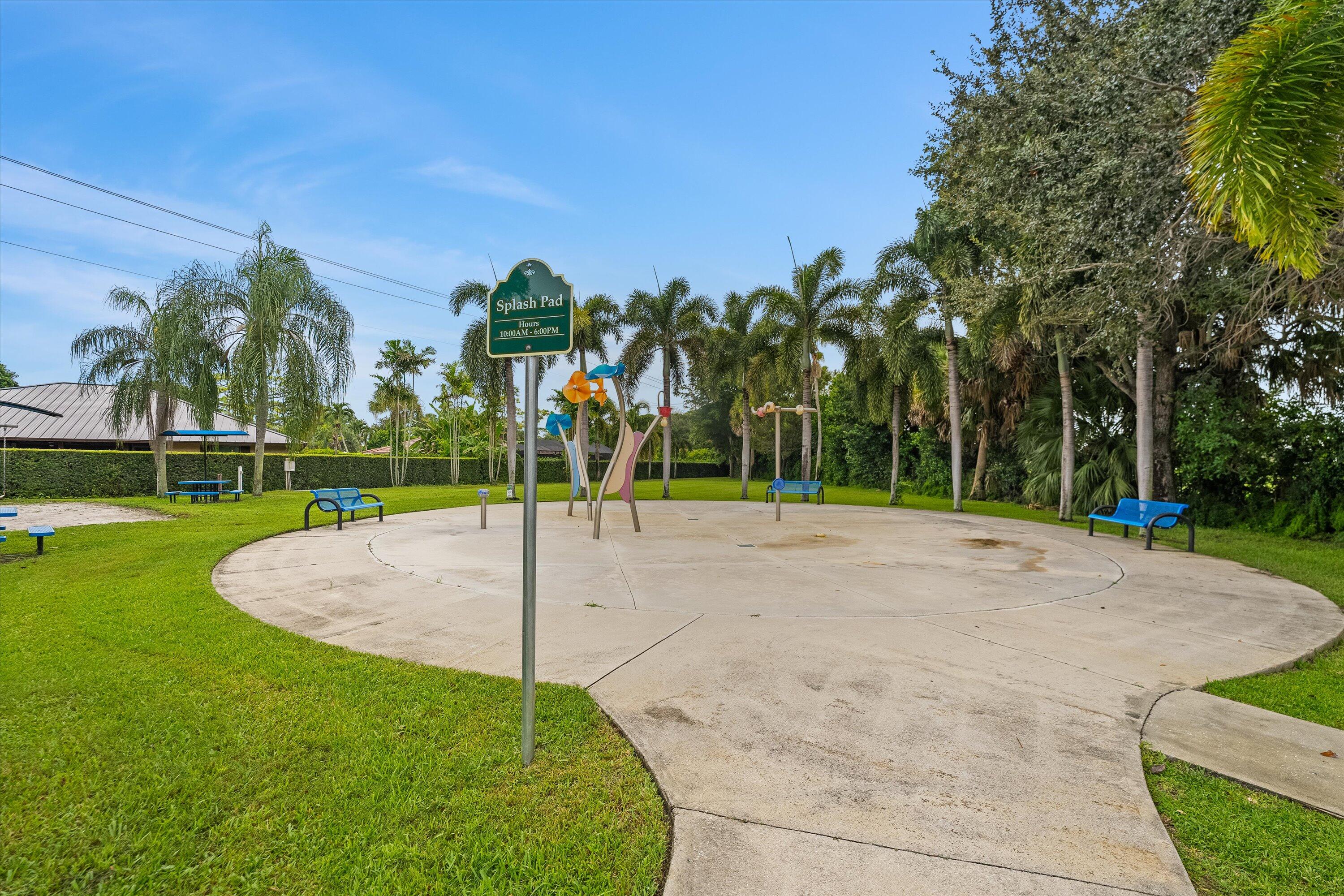 102 Villa Circle