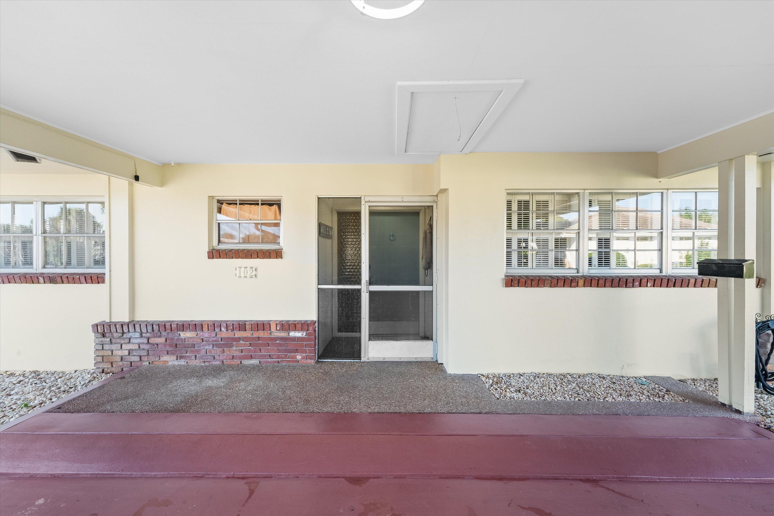 102 Villa Circle