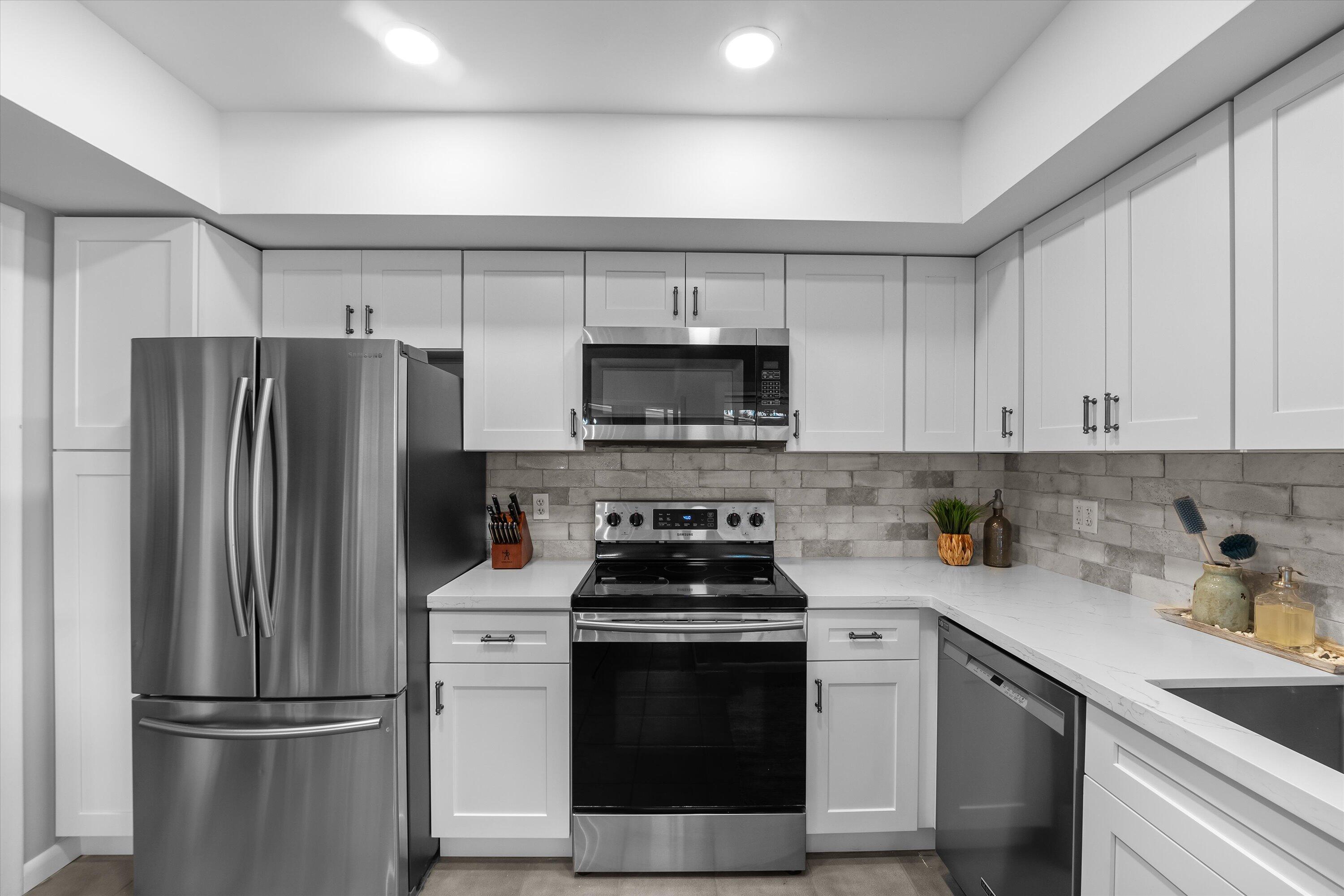 102 Villa Circle