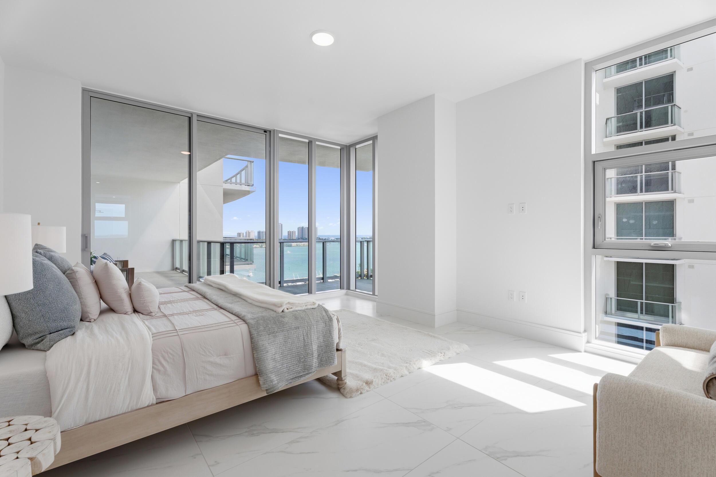 220 Lake Shore Drive 1523