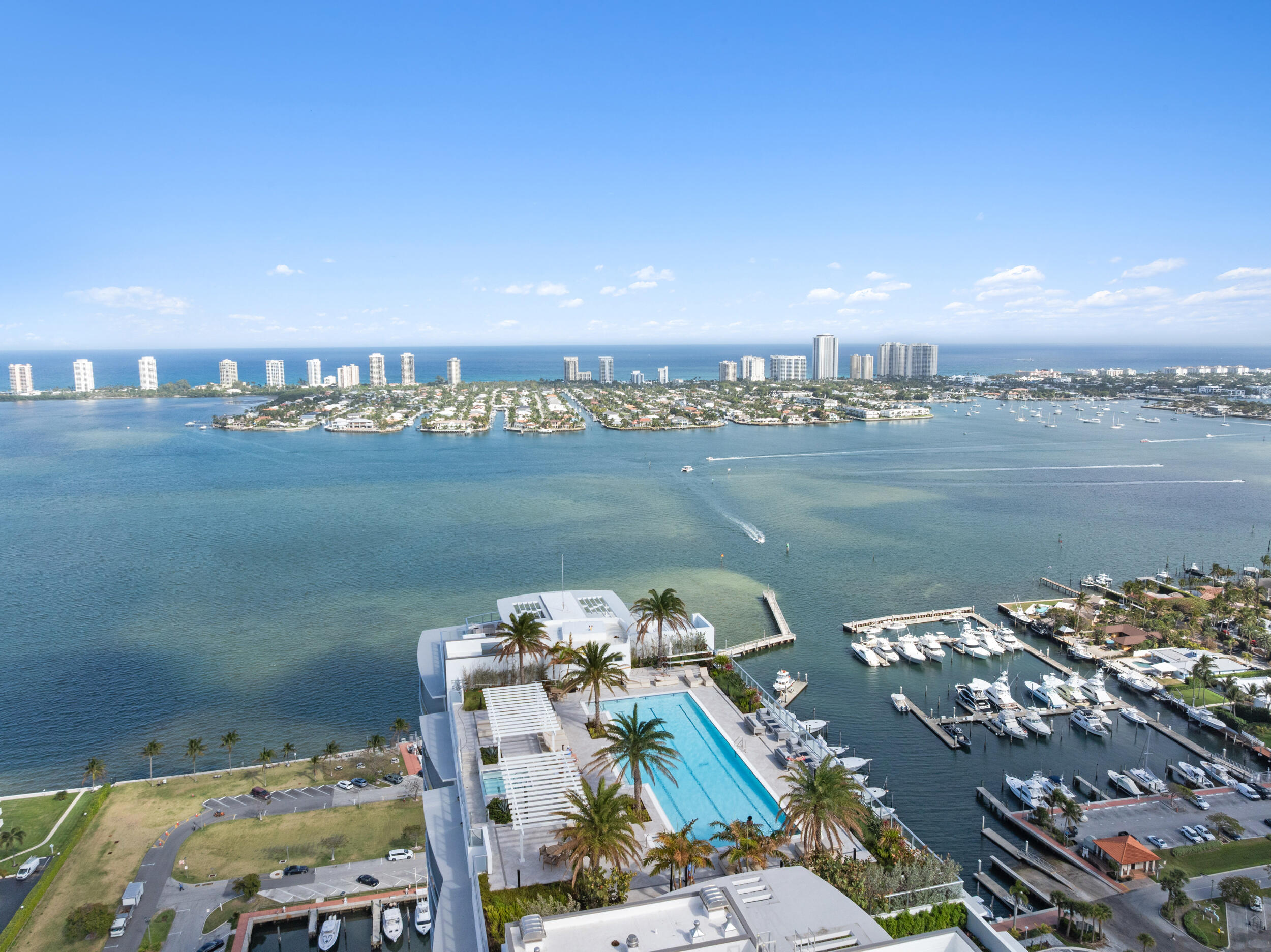 220 Lake Shore Drive 1523