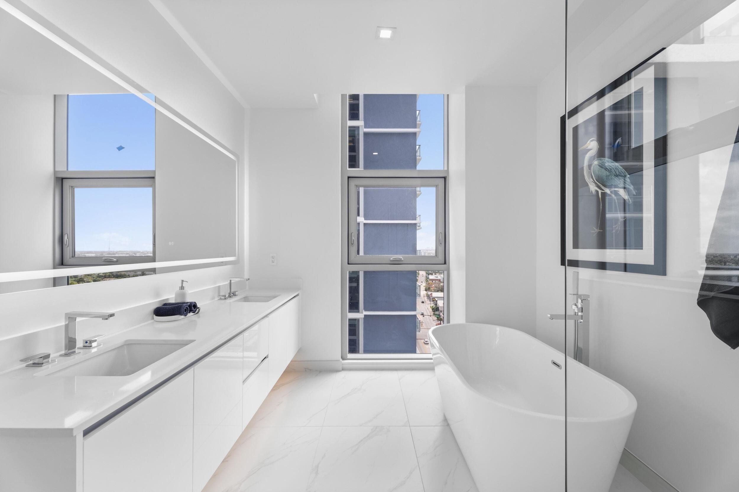 220 Lake Shore Drive 1523