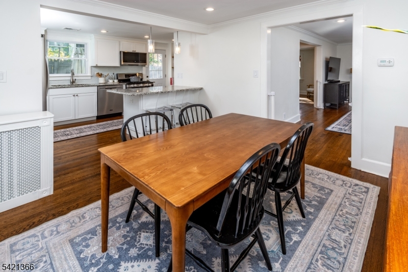 6 Cape Ct