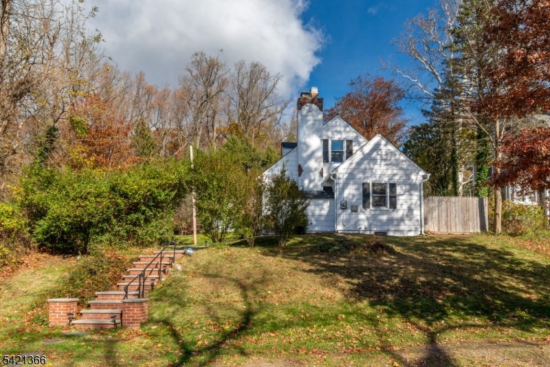 6 Cape Ct