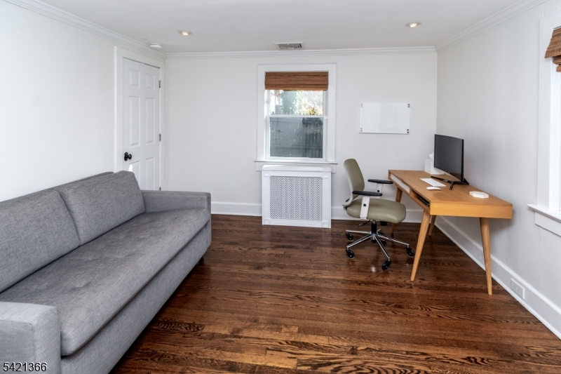 6 Cape Ct