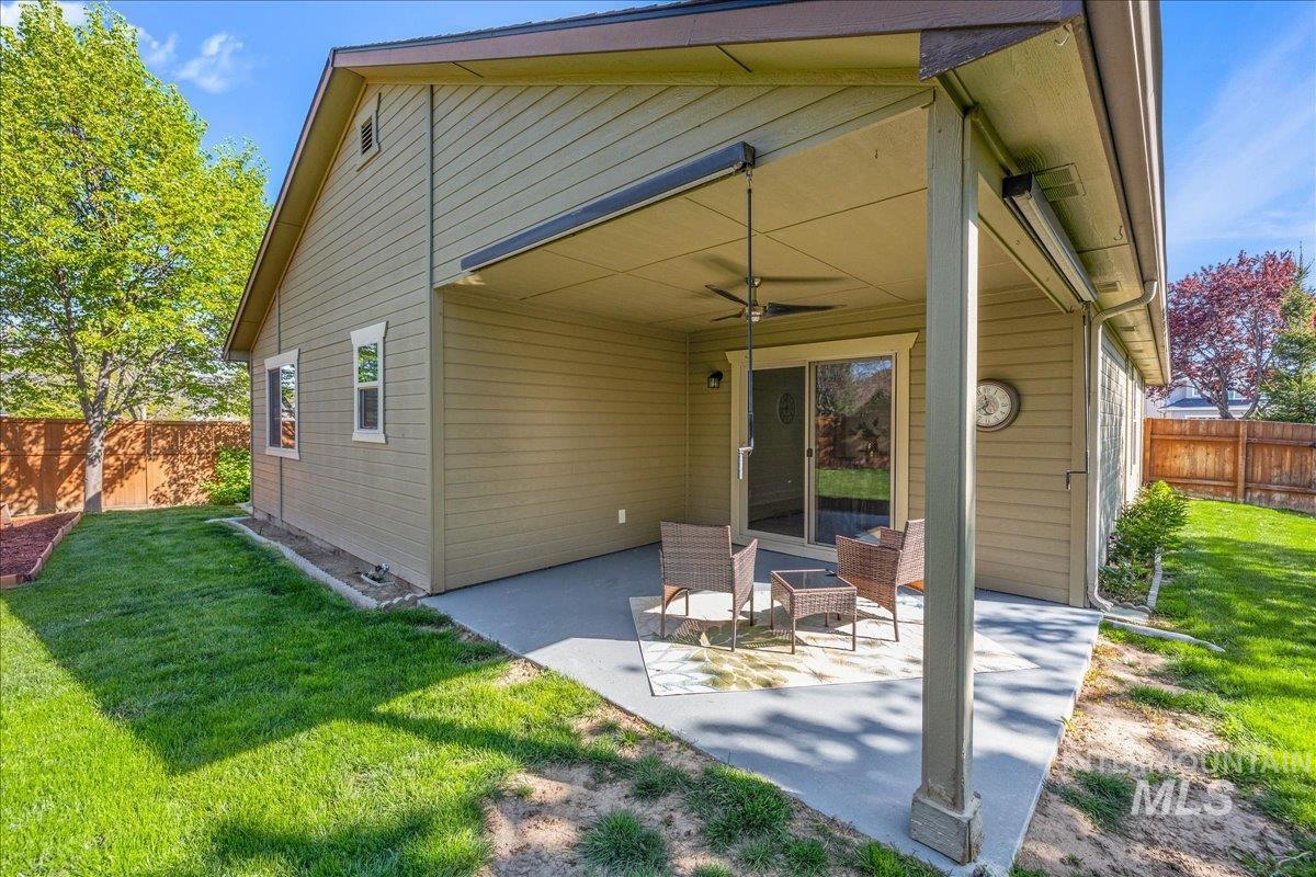 225 E Indian Rocks Ct
