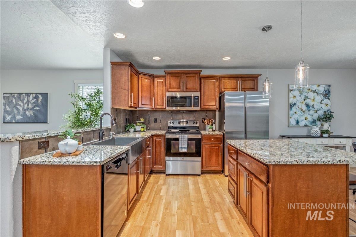 225 E Indian Rocks Ct