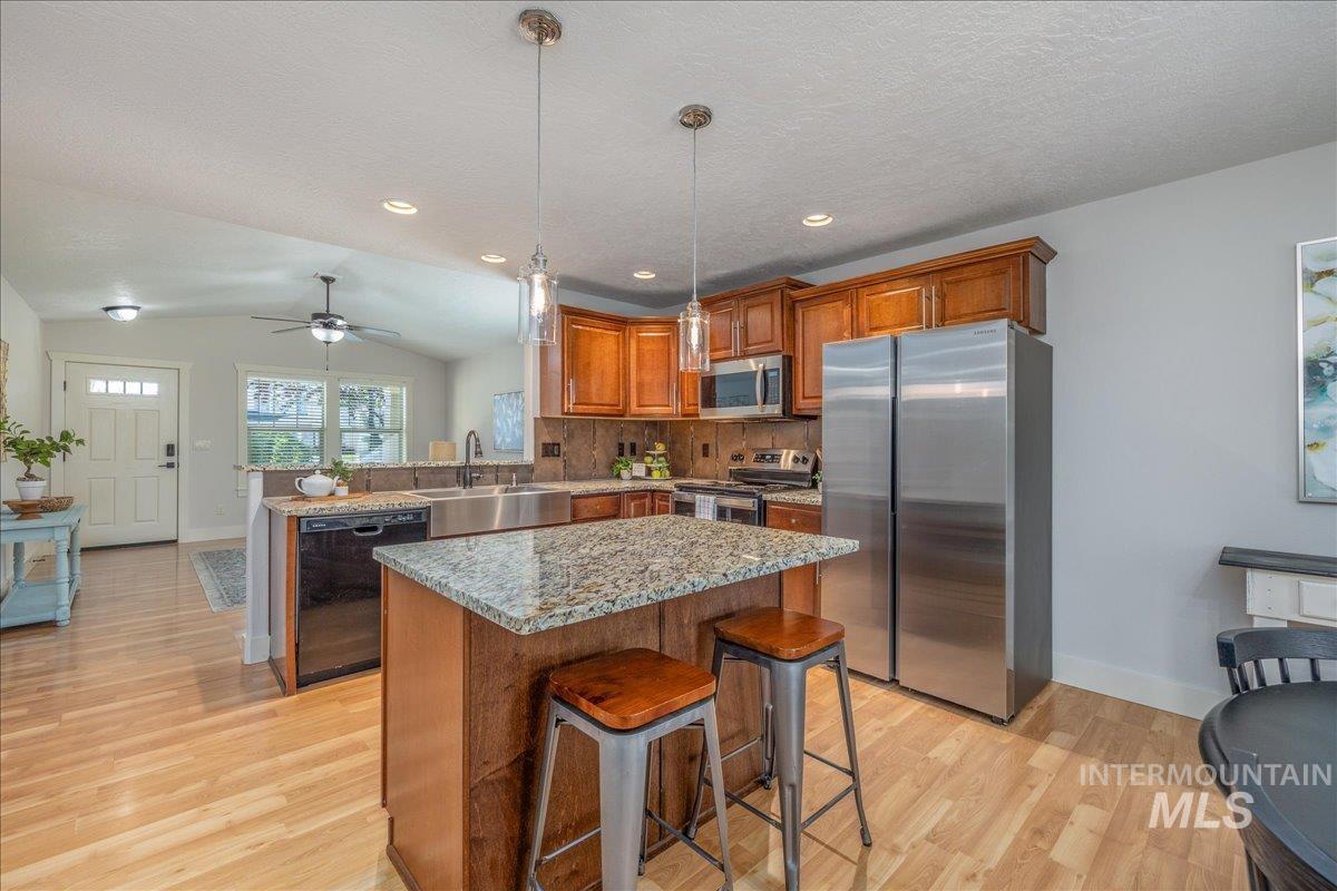 225 E Indian Rocks Ct