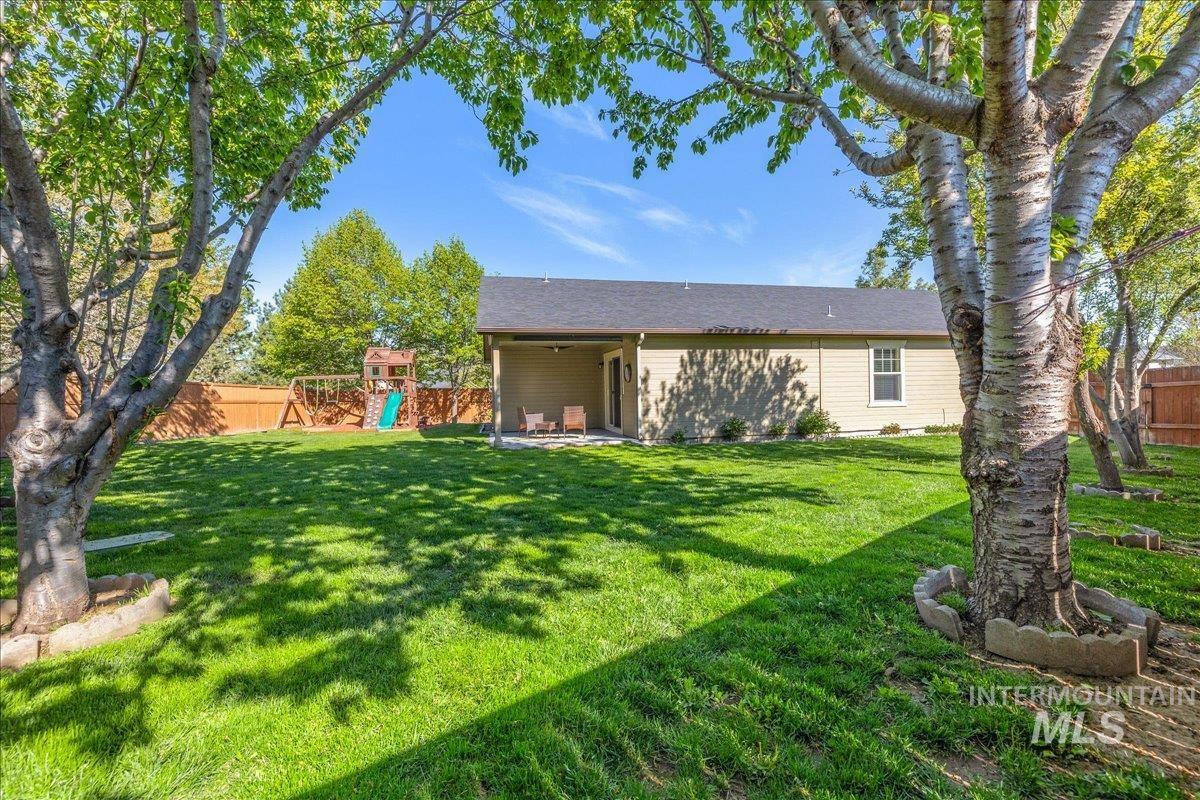 225 E Indian Rocks Ct