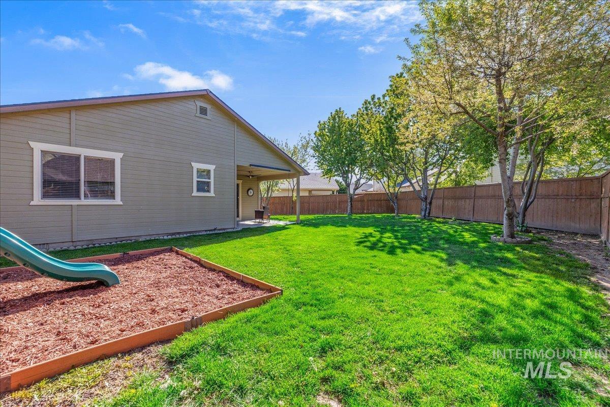 225 E Indian Rocks Ct