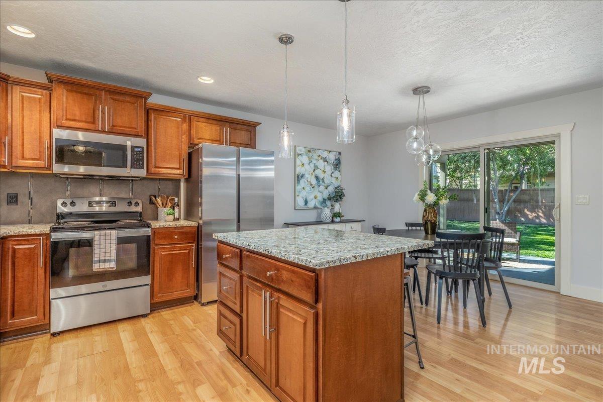 225 E Indian Rocks Ct