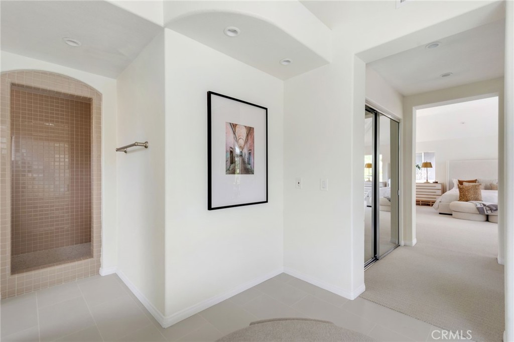 8 Beaconsfield