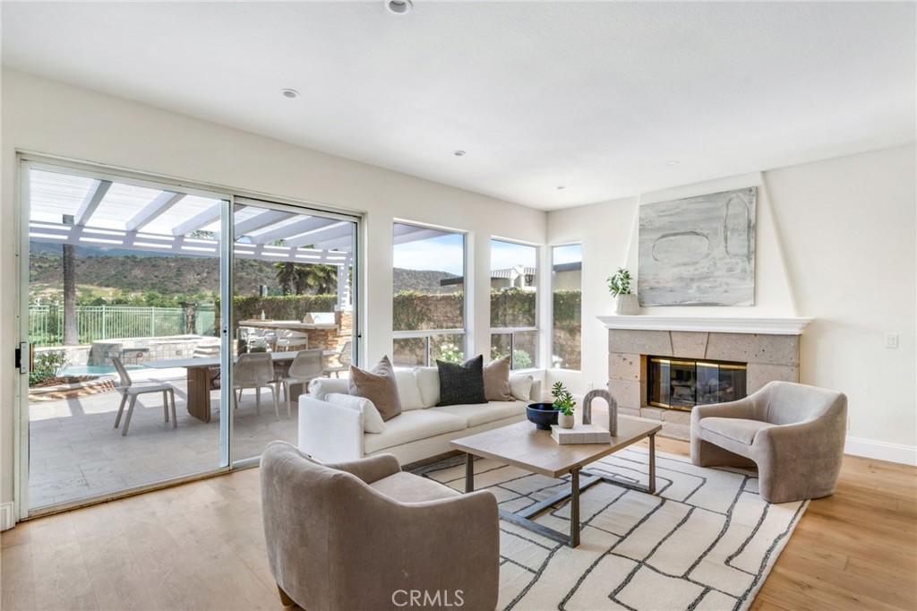 8 Beaconsfield