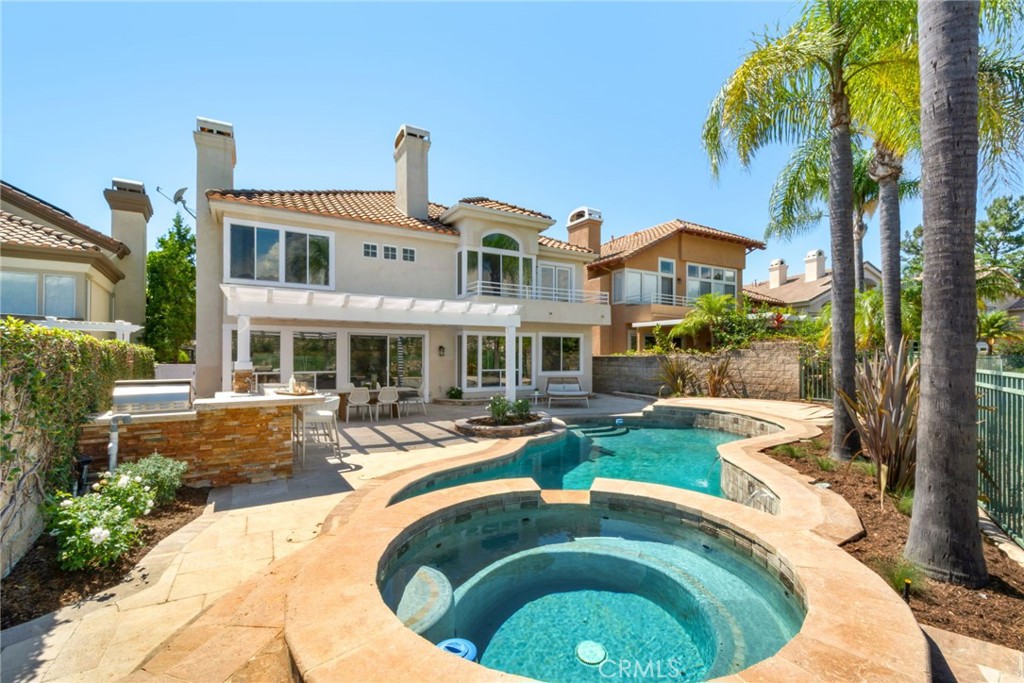 8 Beaconsfield