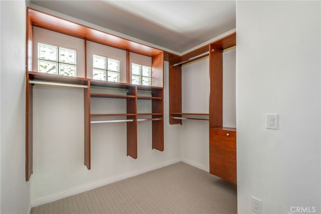 8 Beaconsfield