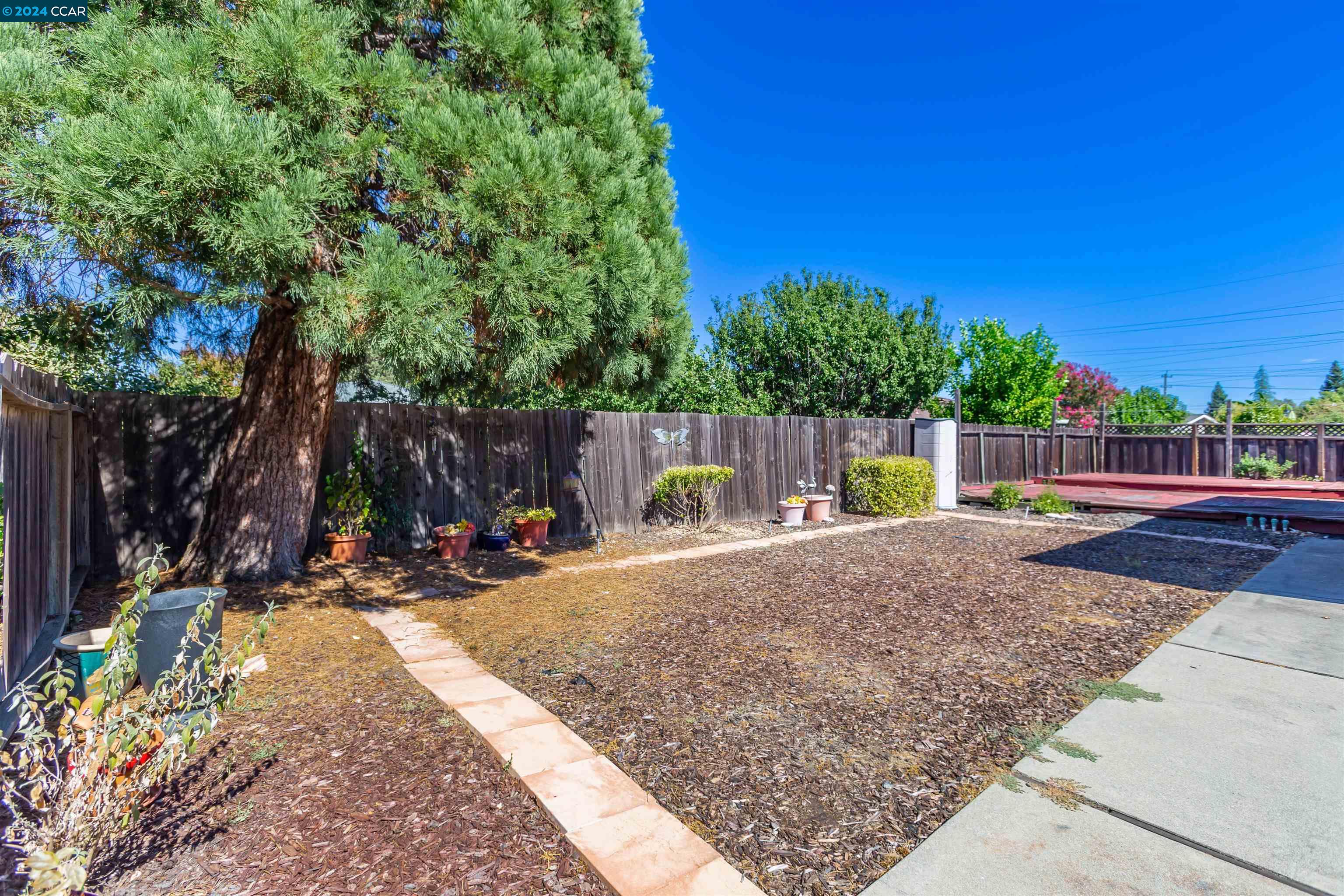 9792 Broadmoor Dr