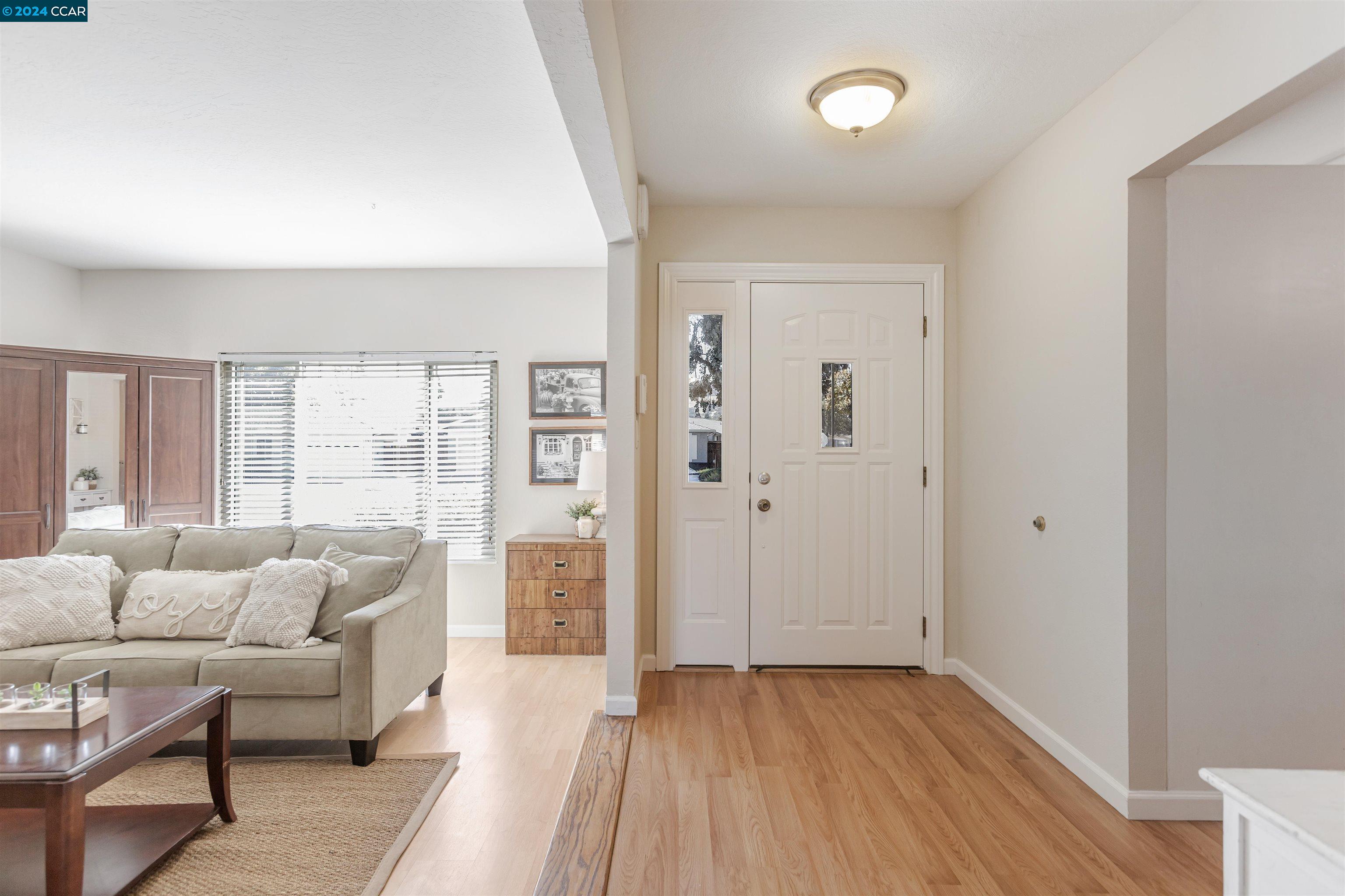 9792 Broadmoor Dr