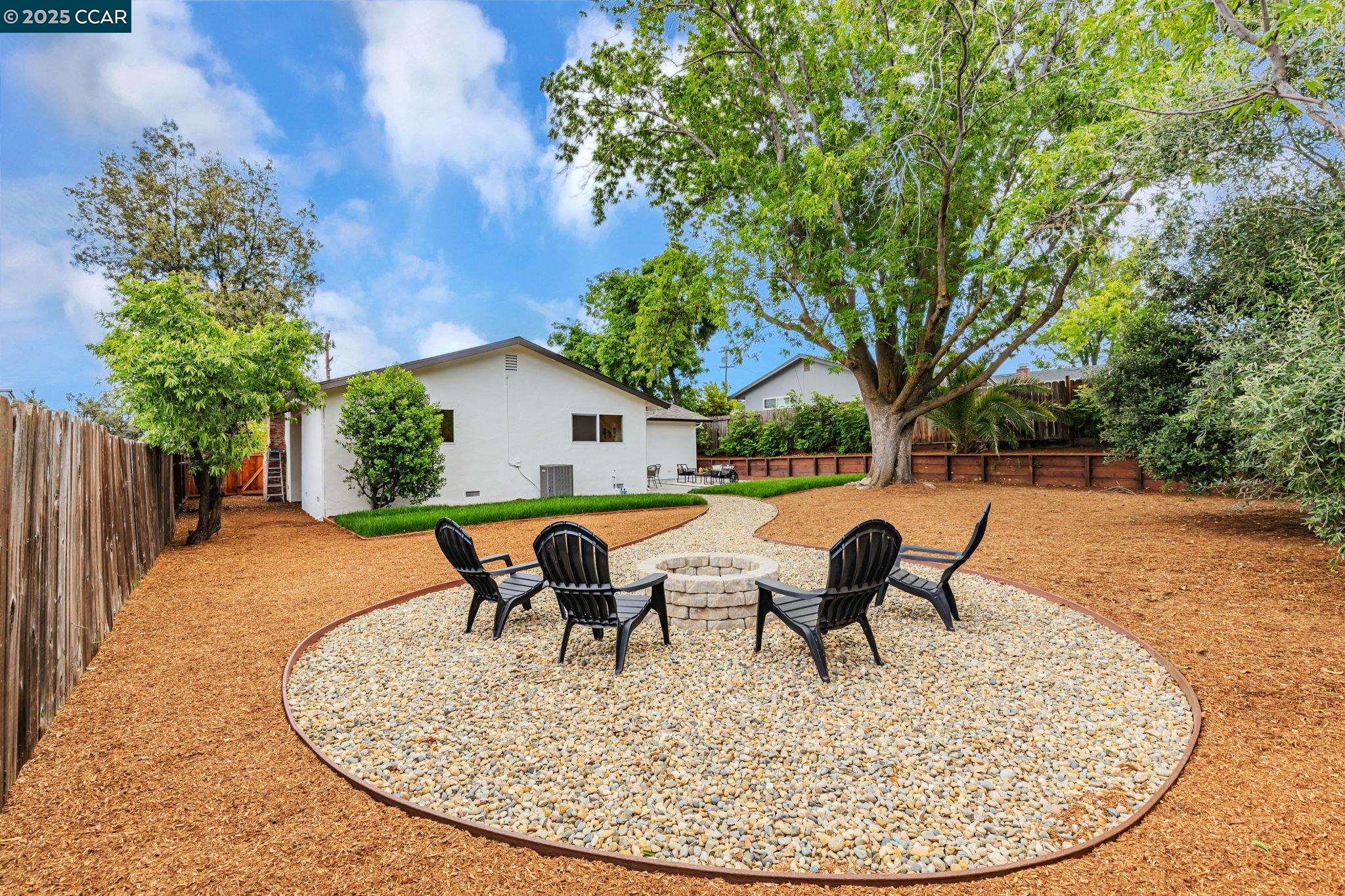 4260 Ridge Dr