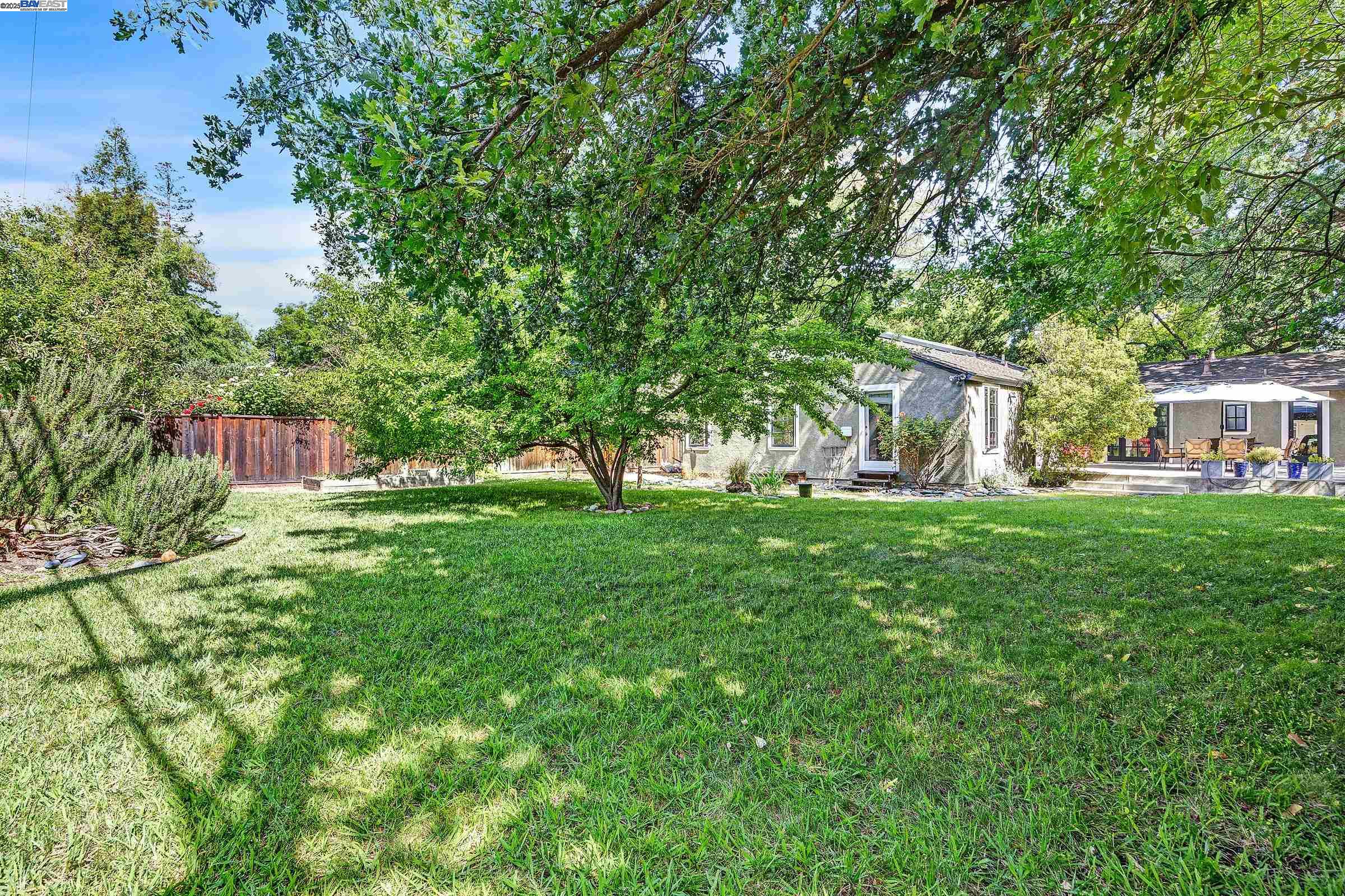 203 Roberta Ave