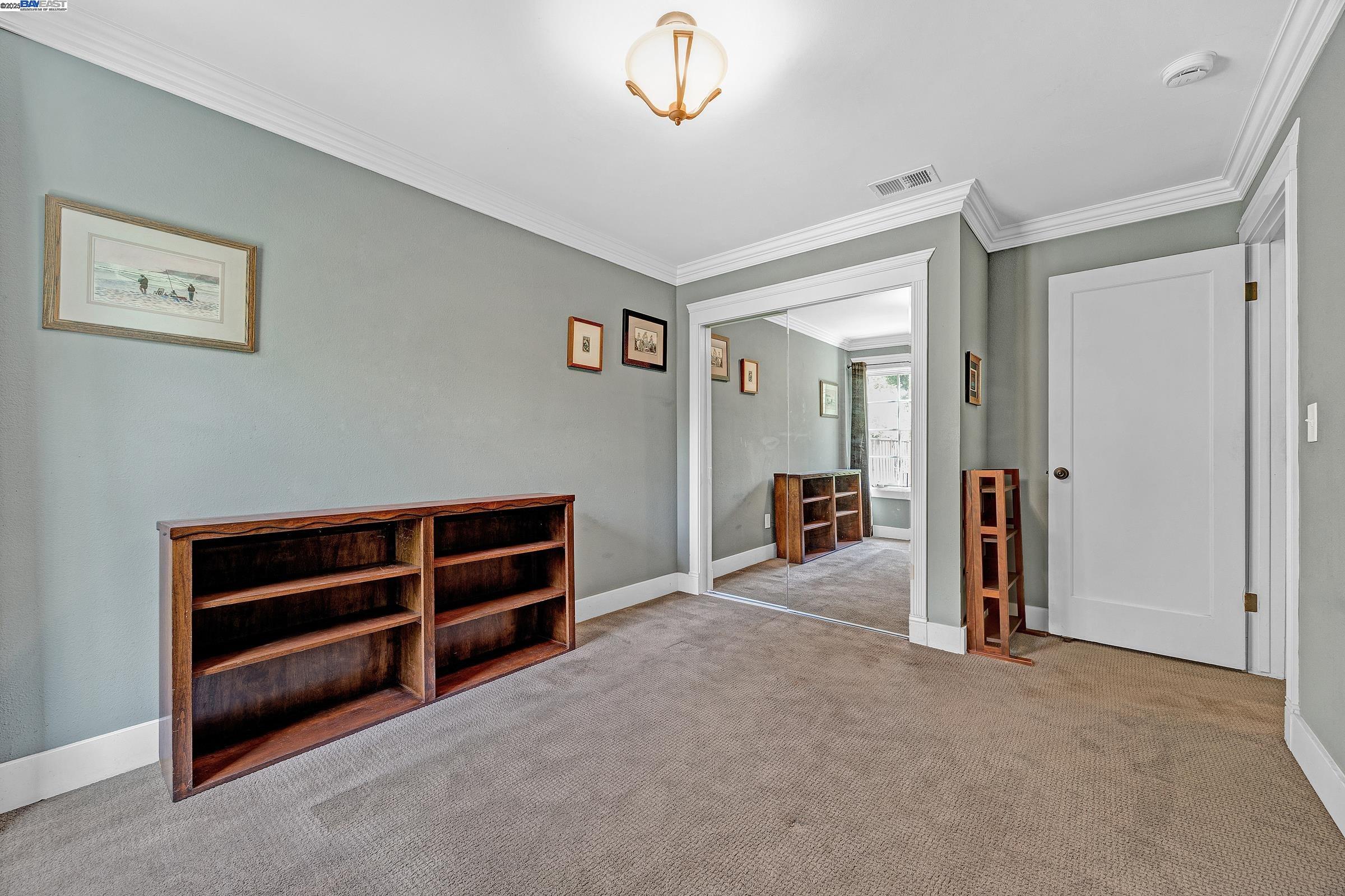 203 Roberta Ave