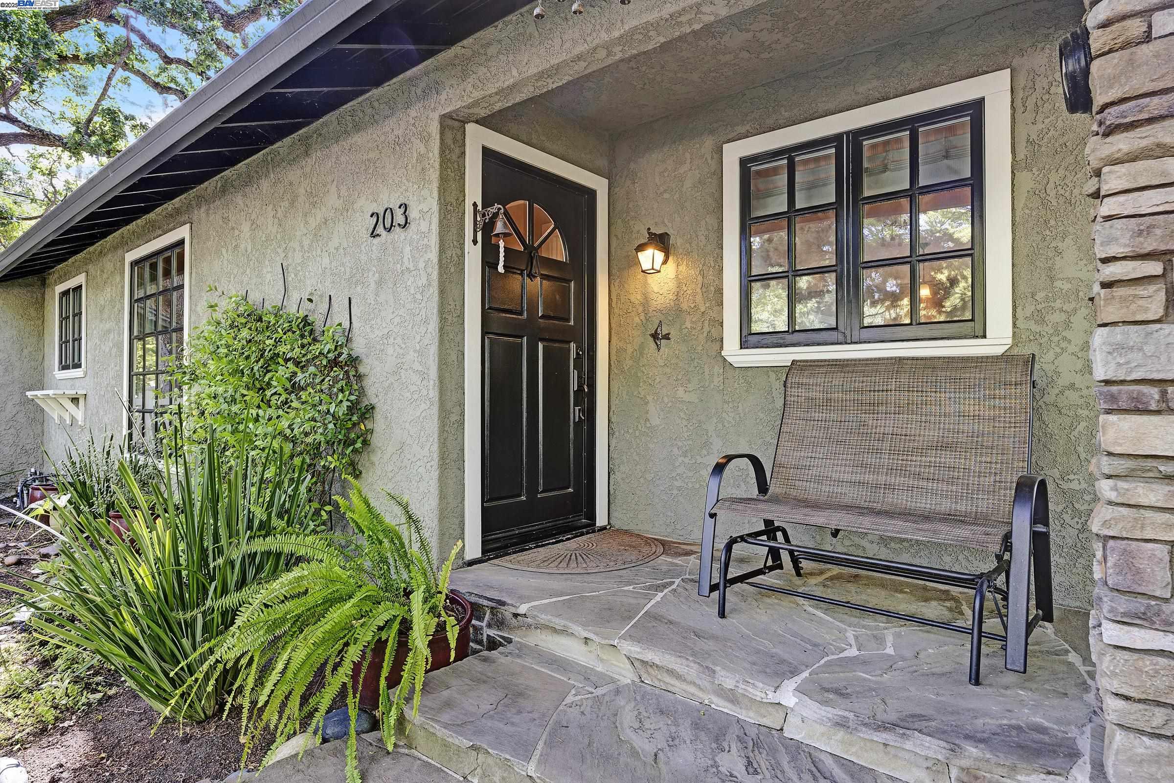 203 Roberta Ave