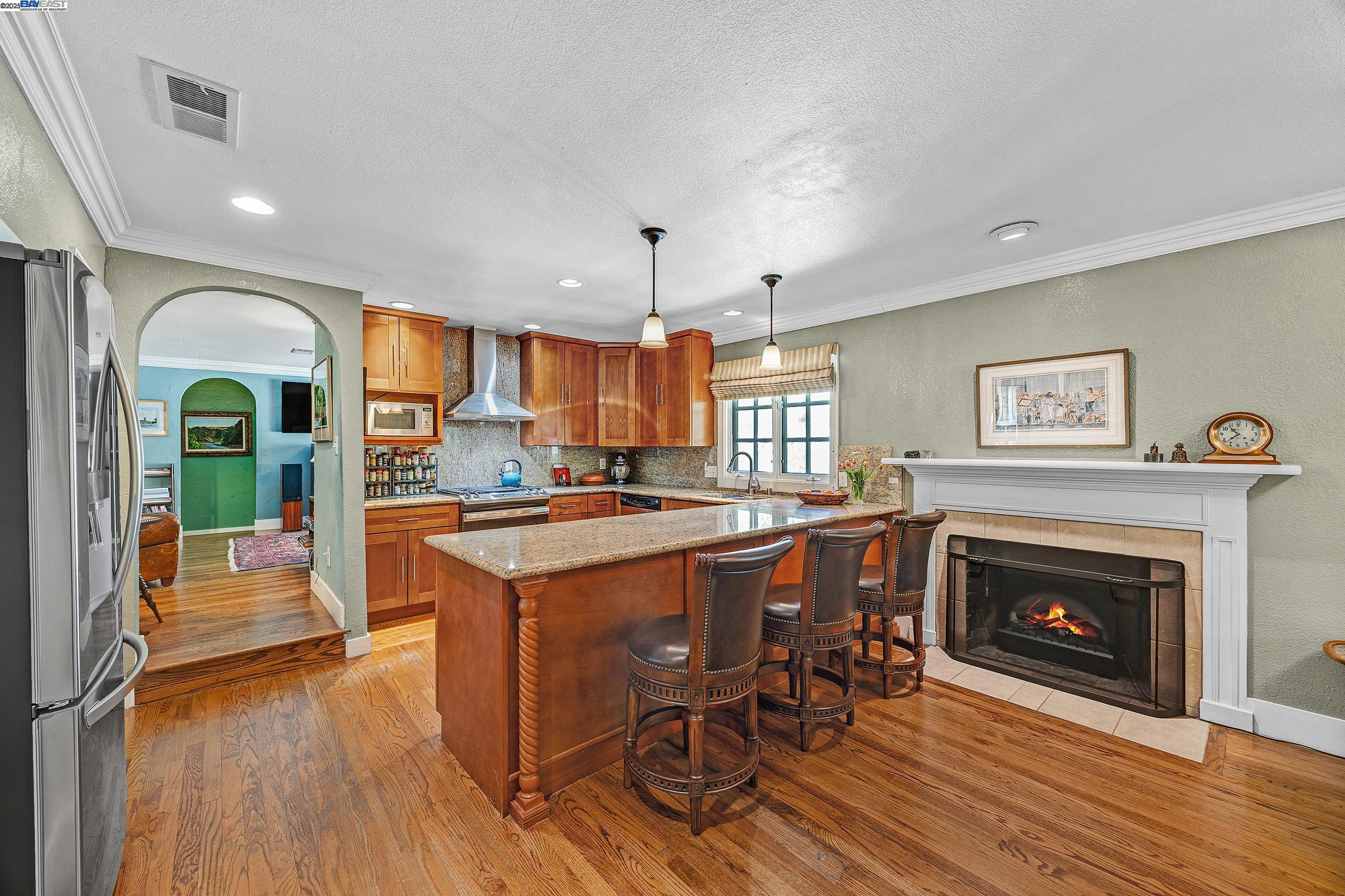 203 Roberta Ave