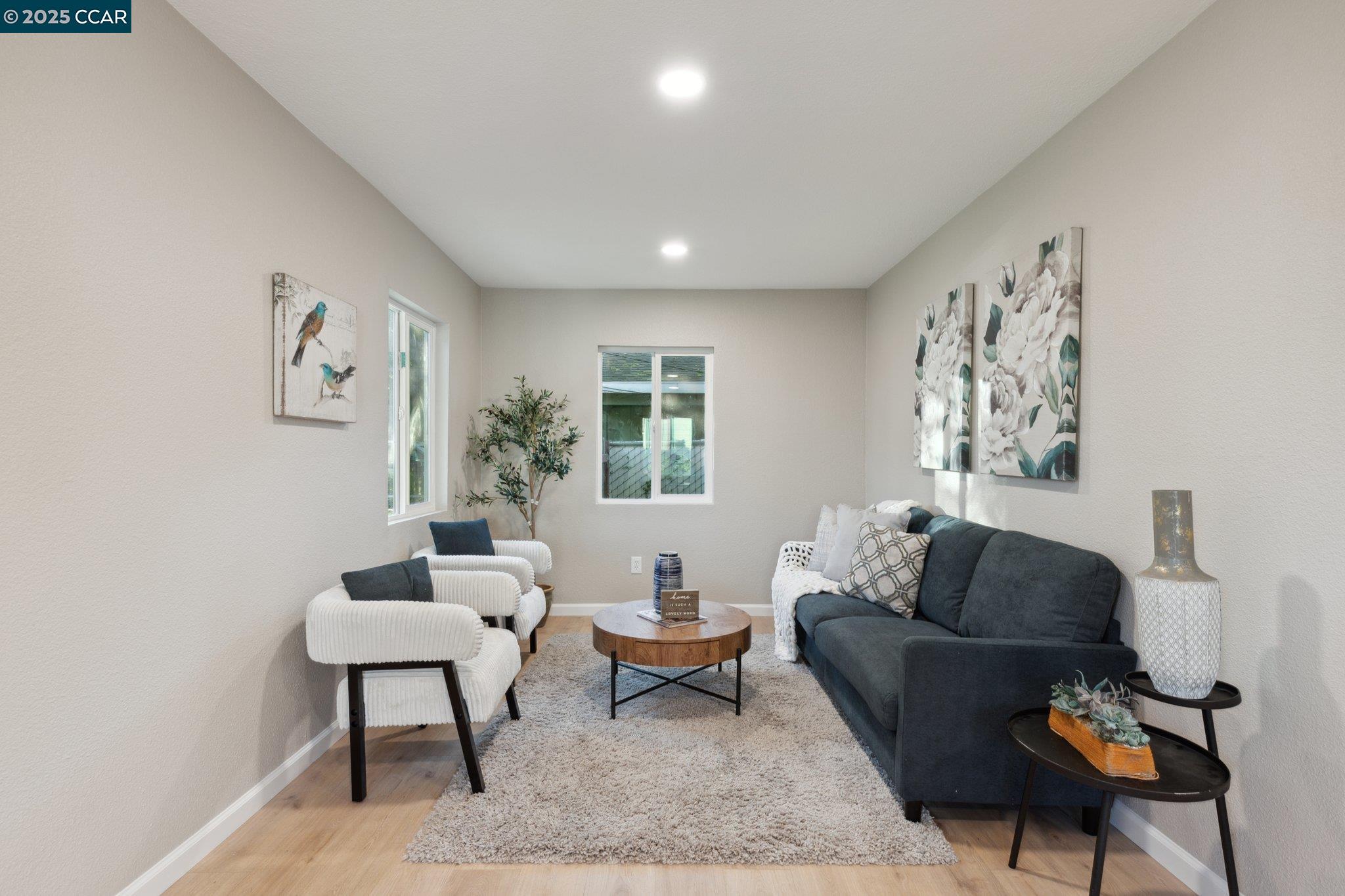 325 N 3rd Ave