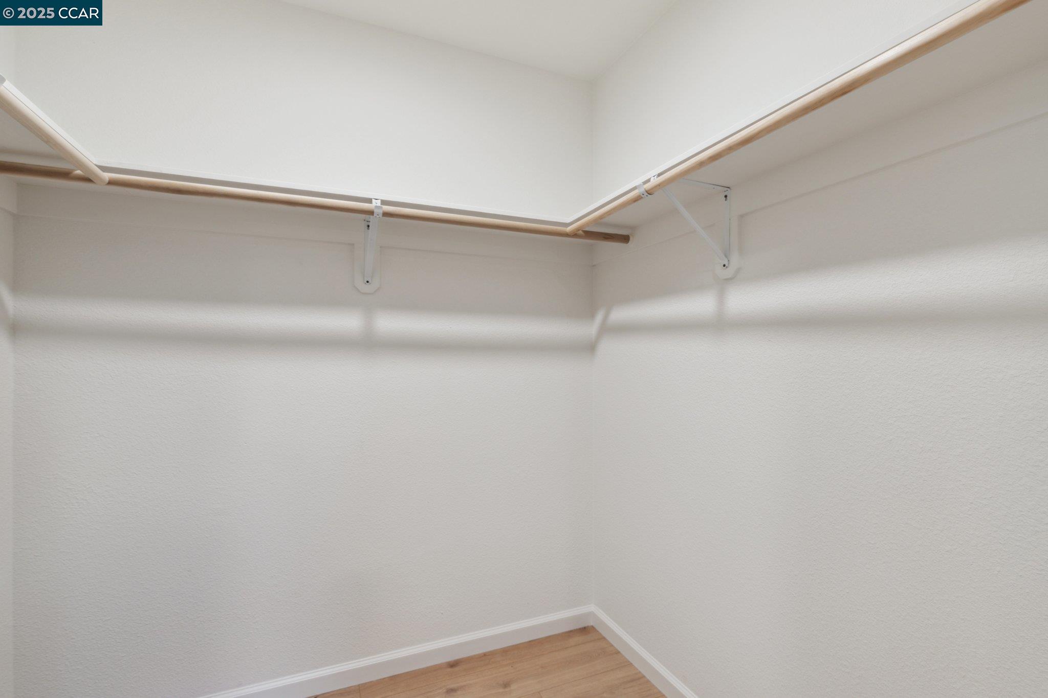 325 N 3rd Ave