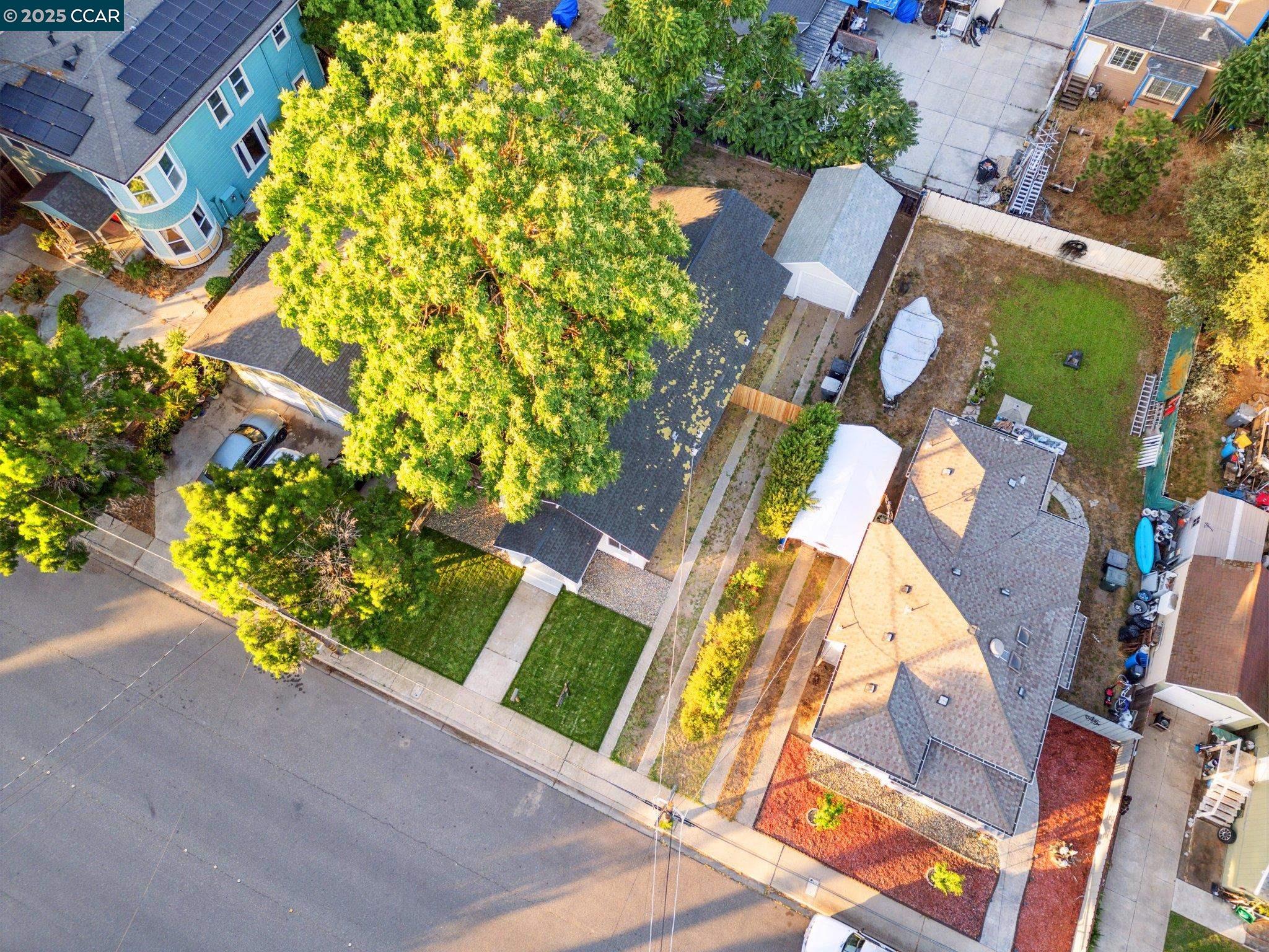 325 N 3rd Ave