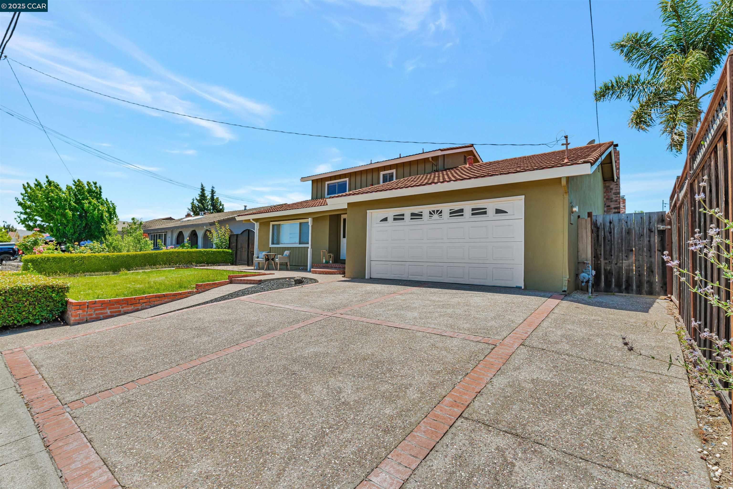 9597 Davona Dr