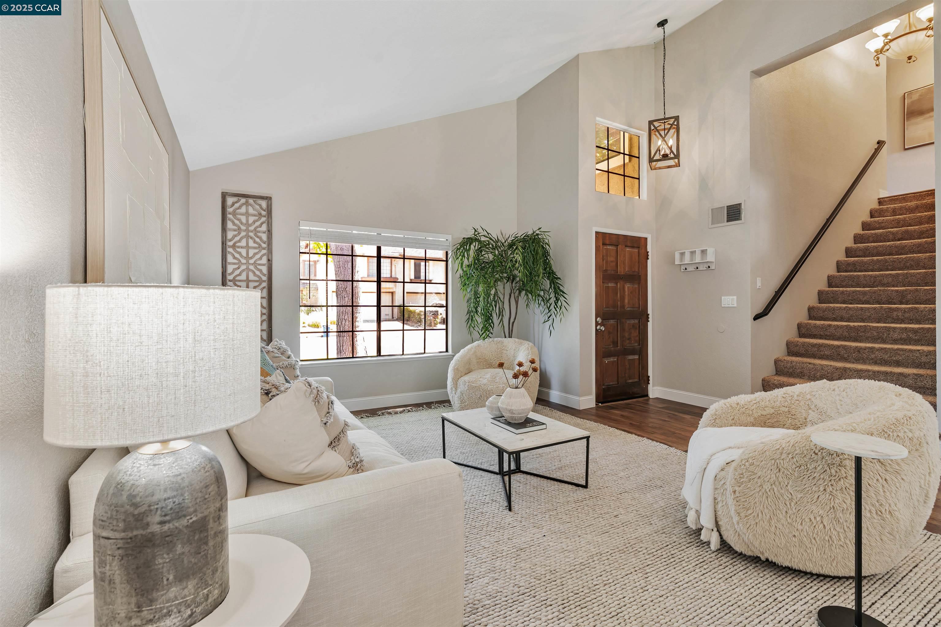 2329 Sweetwater Dr