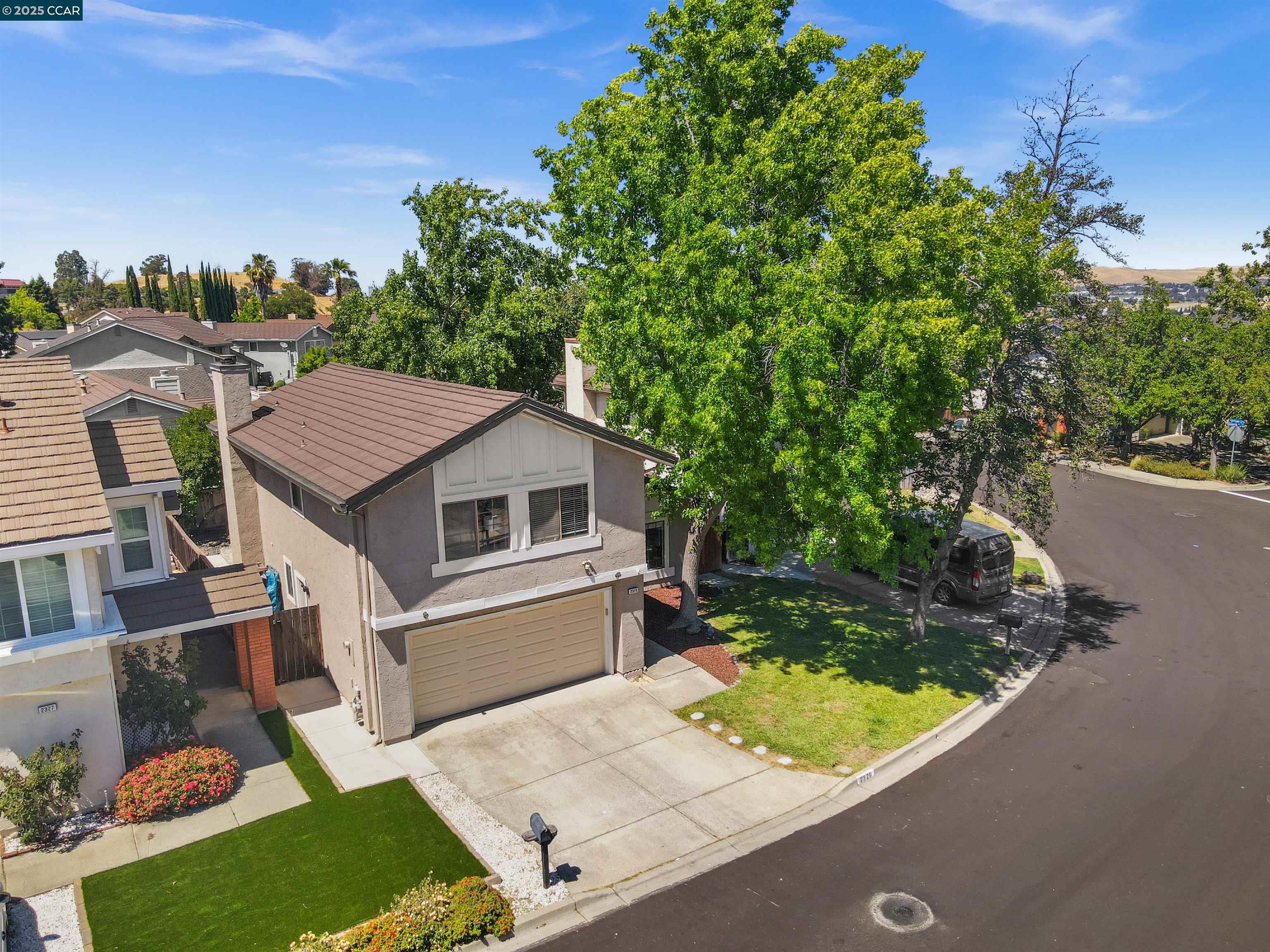 2329 Sweetwater Dr
