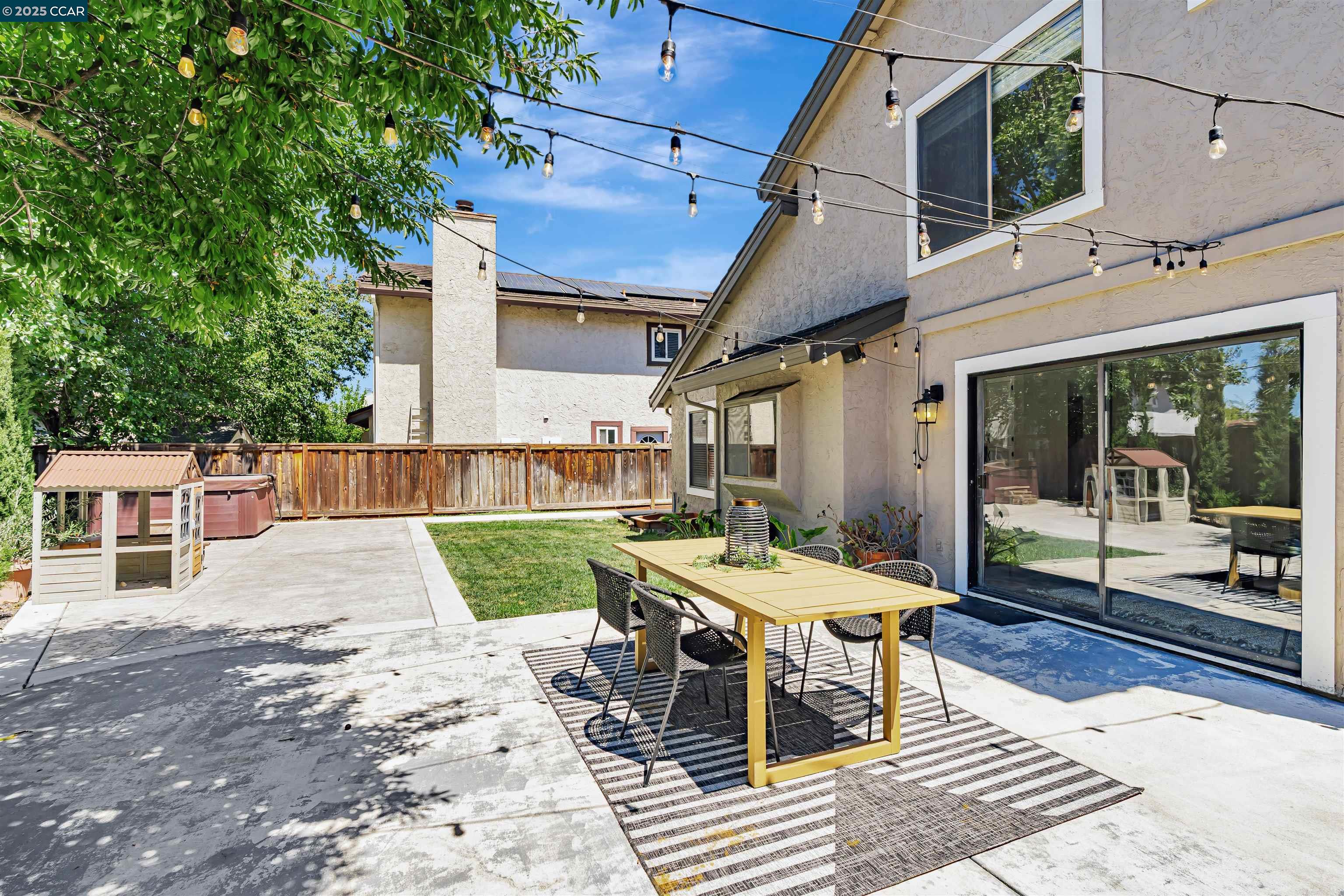 2329 Sweetwater Dr