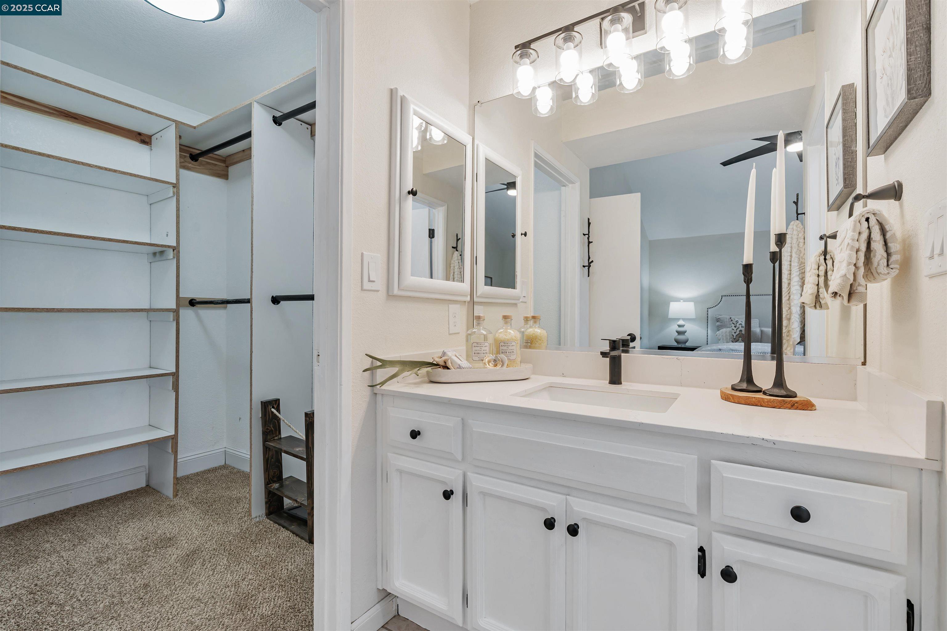 2329 Sweetwater Dr