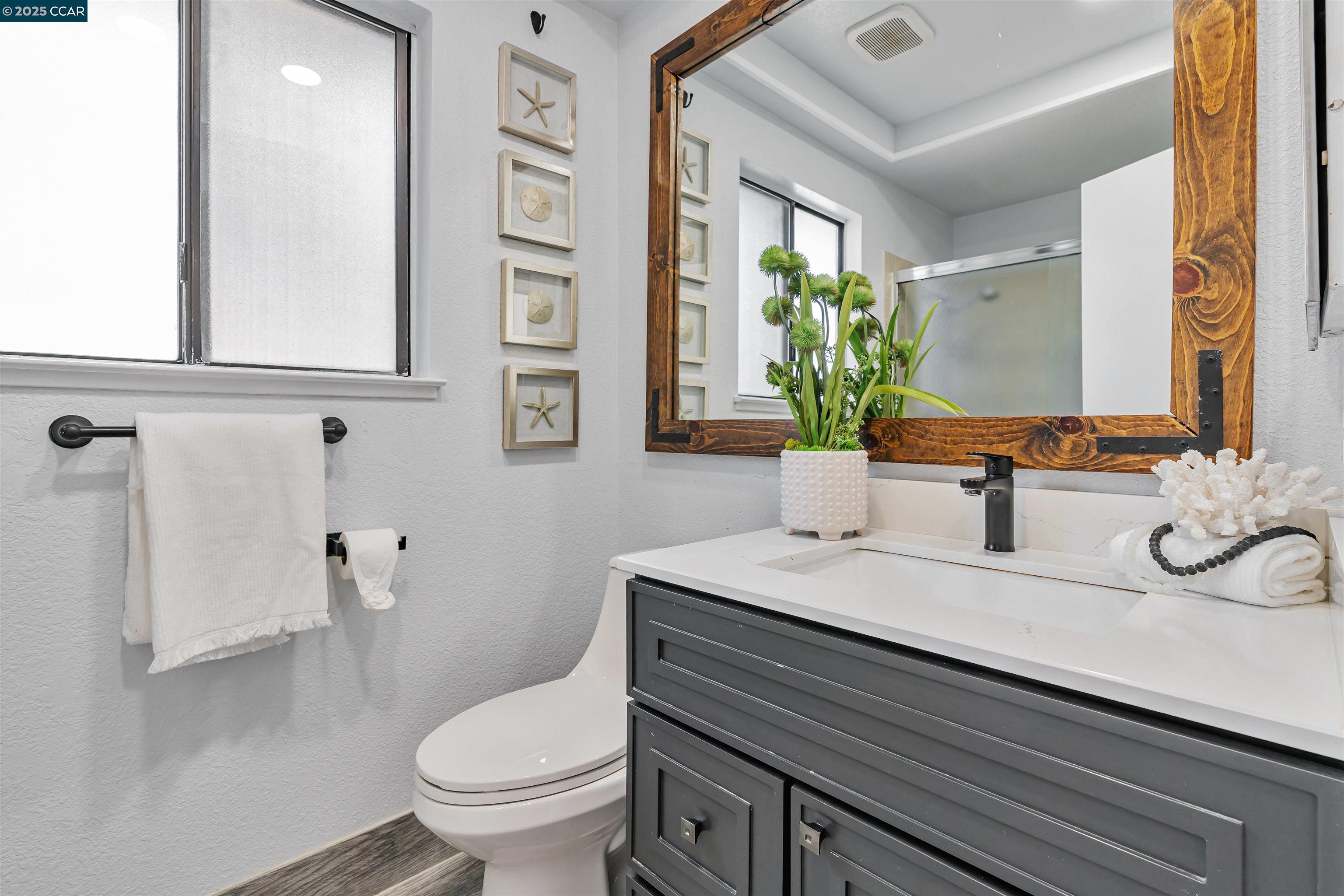 2329 Sweetwater Dr