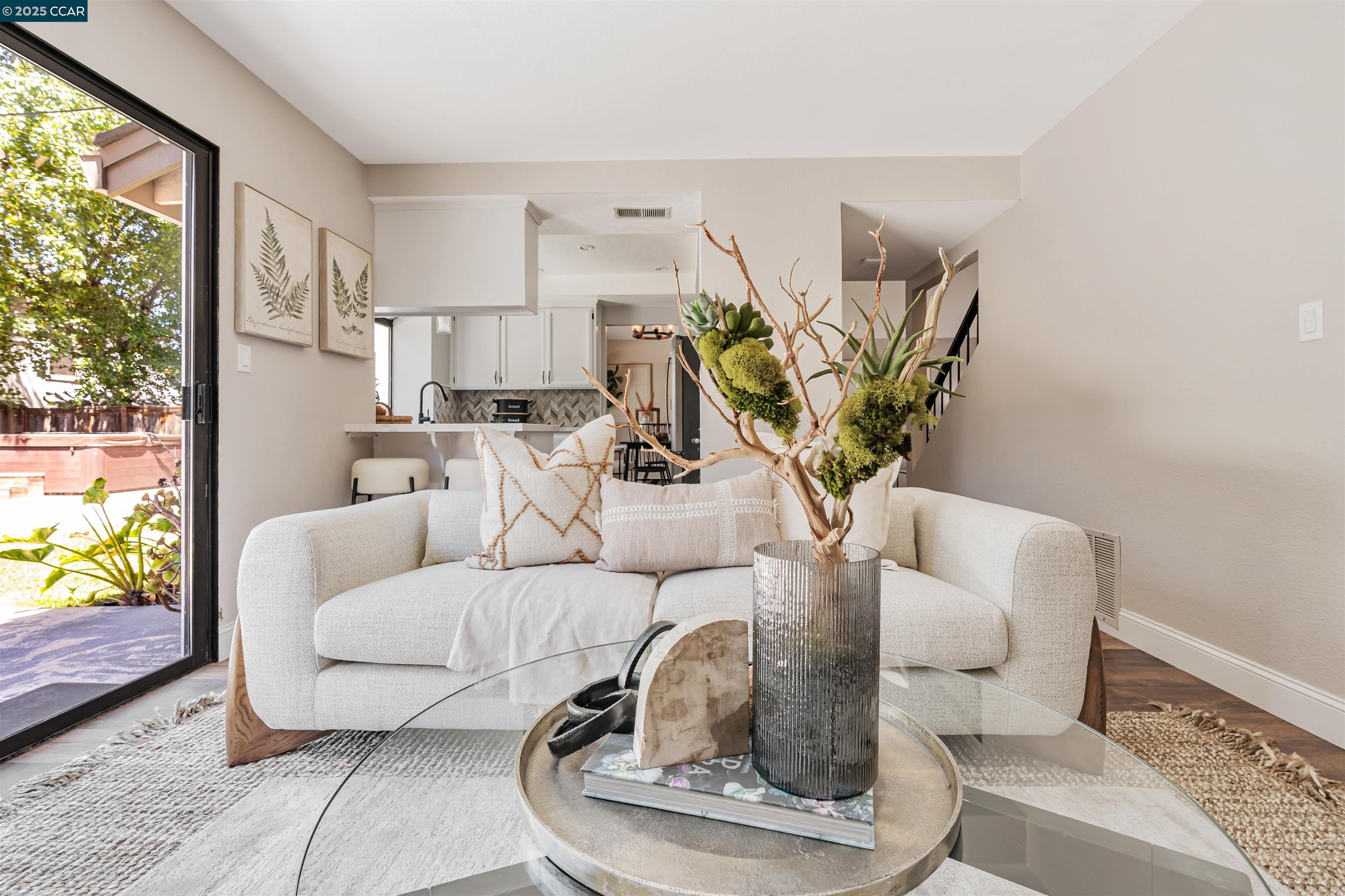 2329 Sweetwater Dr