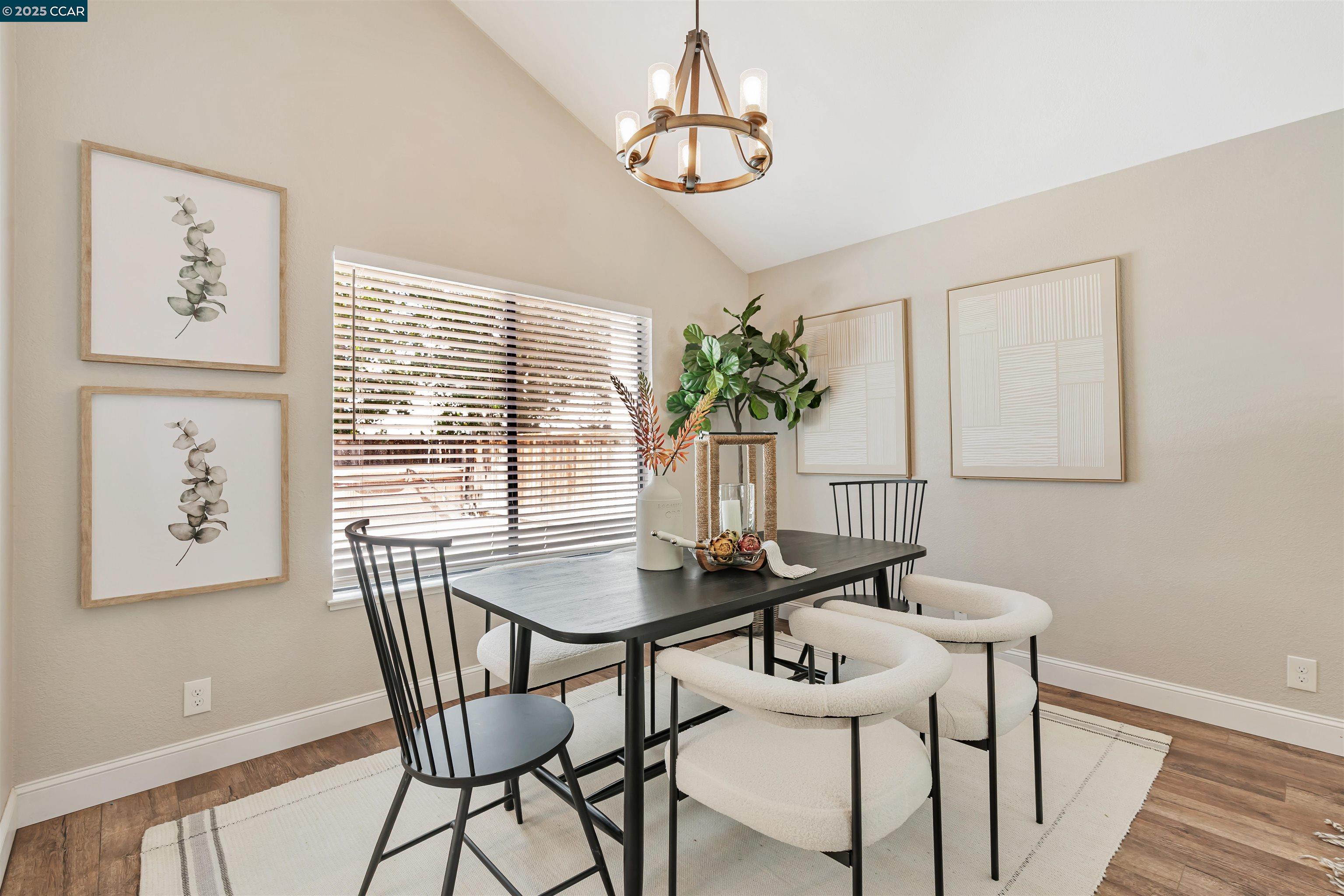 2329 Sweetwater Dr