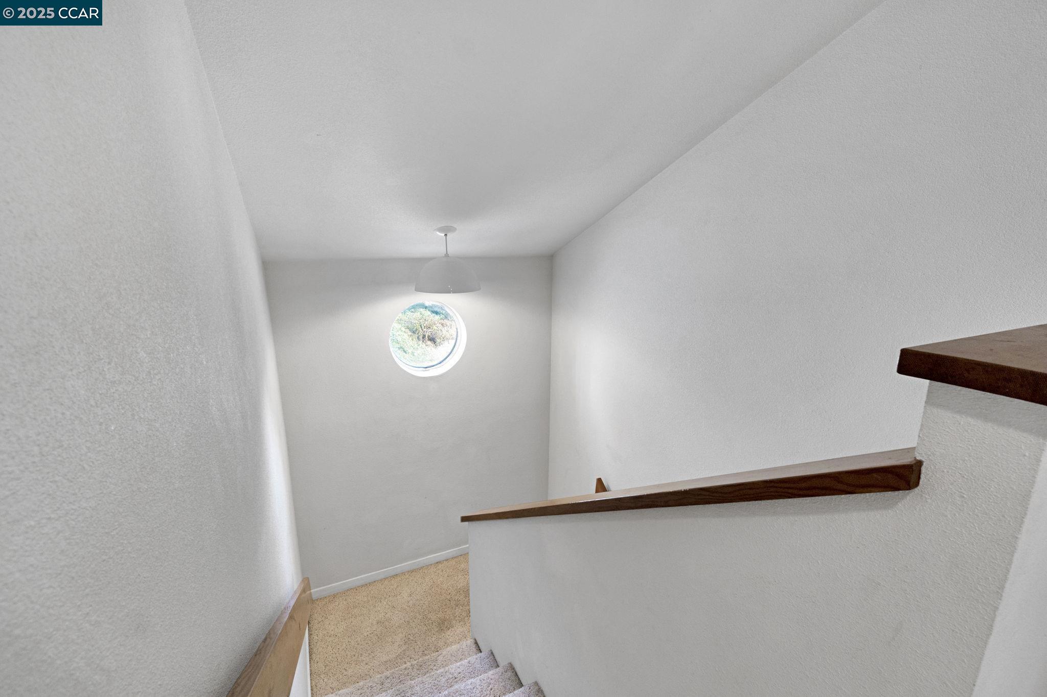 6743 N Dolores
