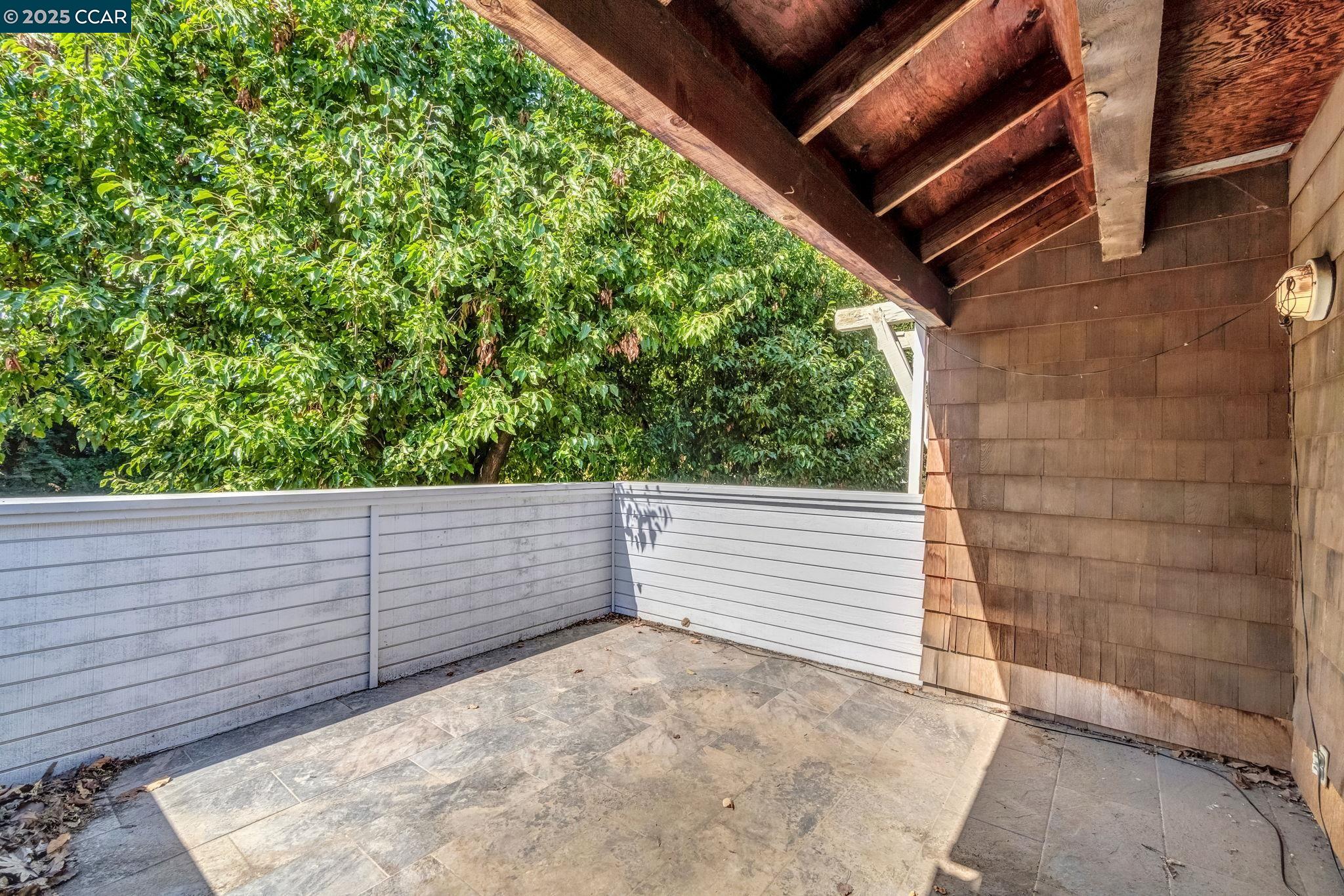 6743 N Dolores