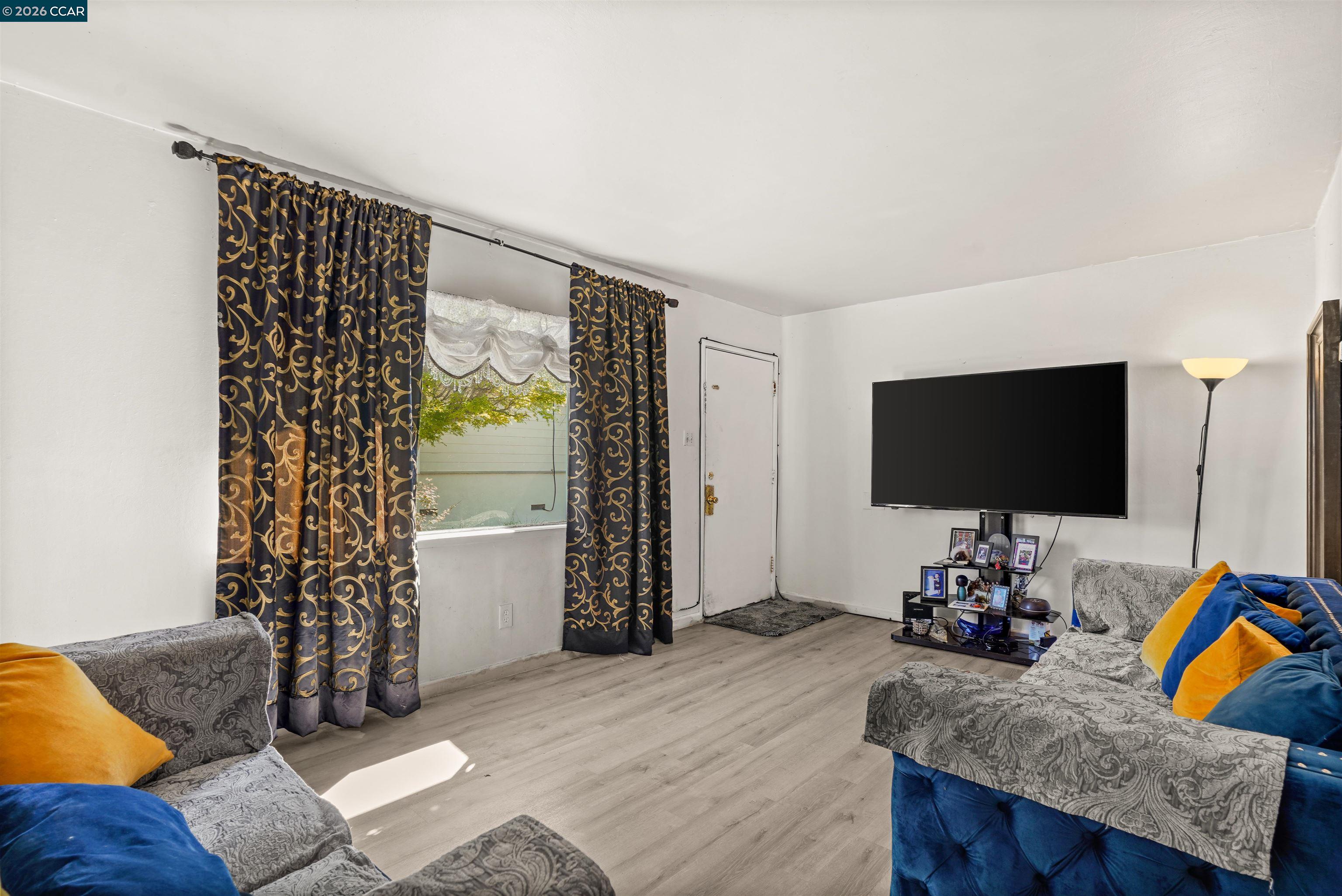 1018-1020 Stanton Ave