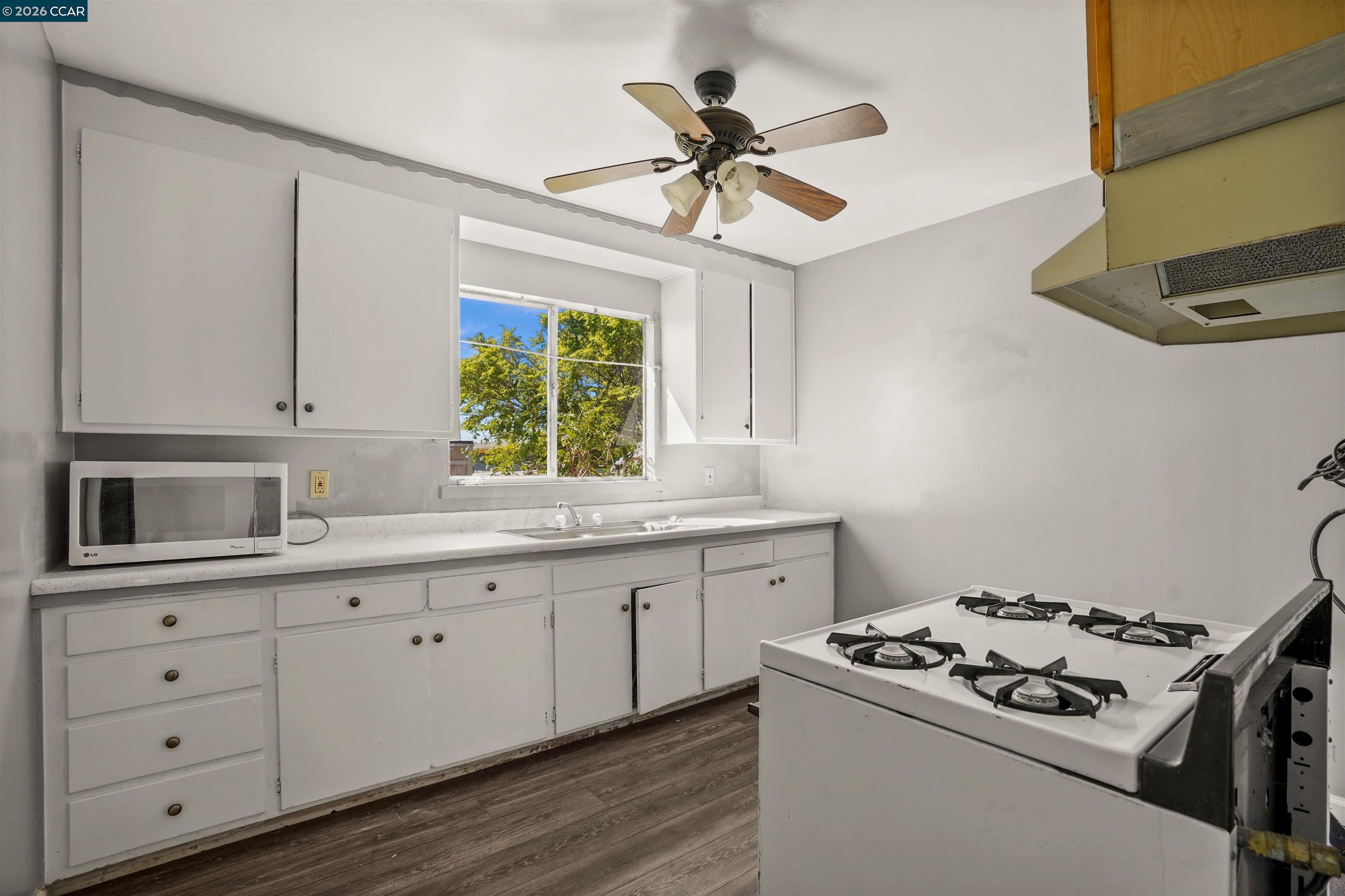 1018-1020 Stanton Ave