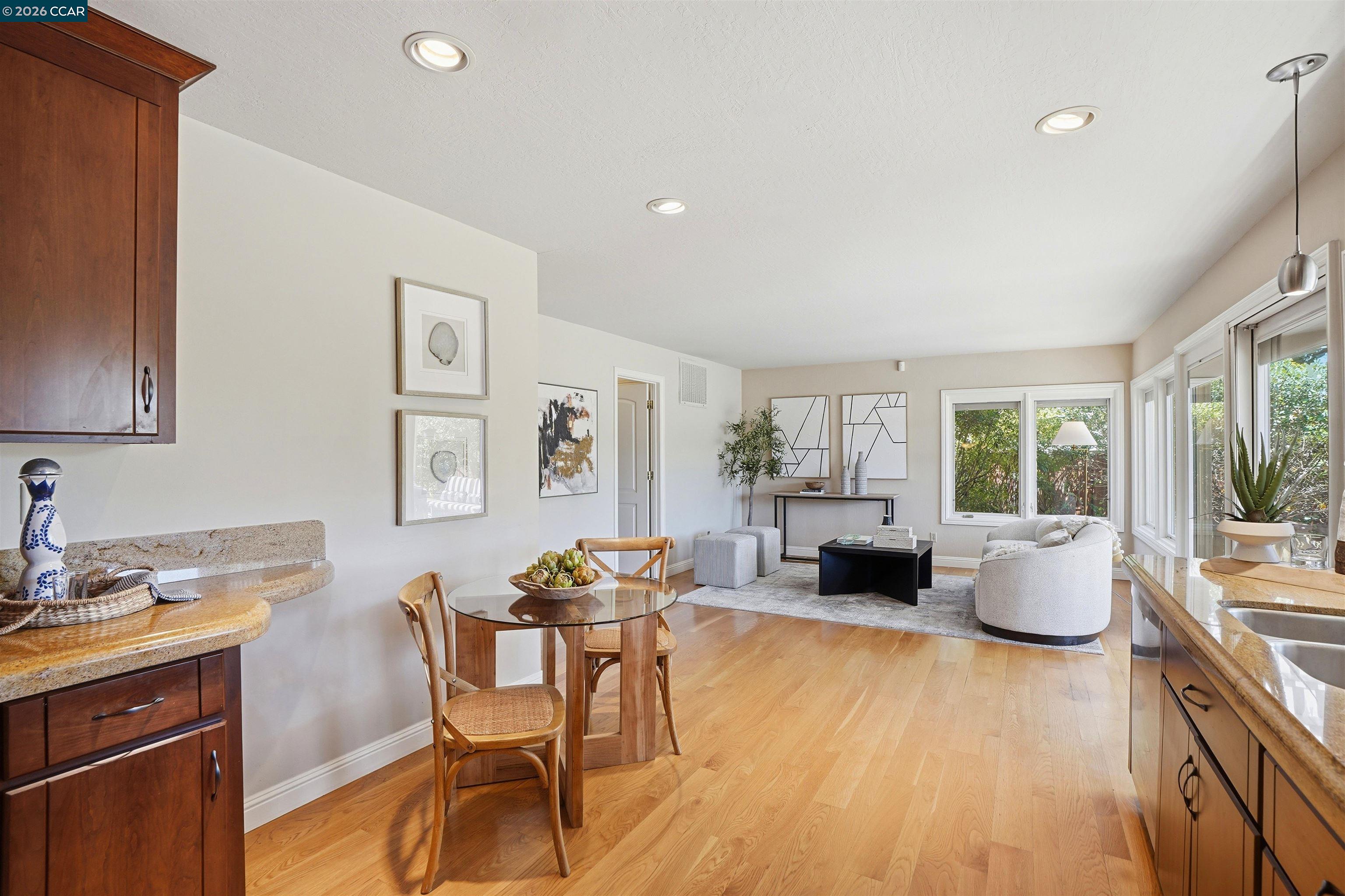 3140 Thistledown Ct