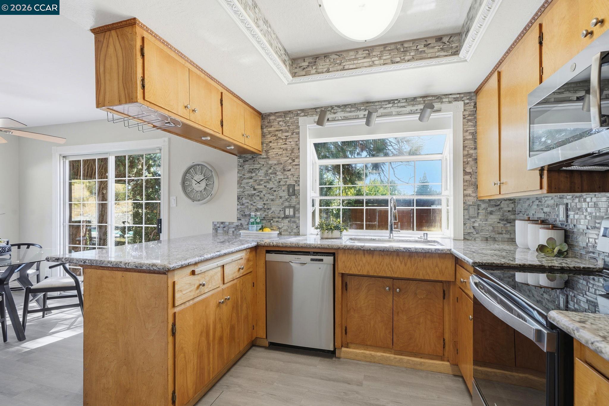 3109 Brook Ct