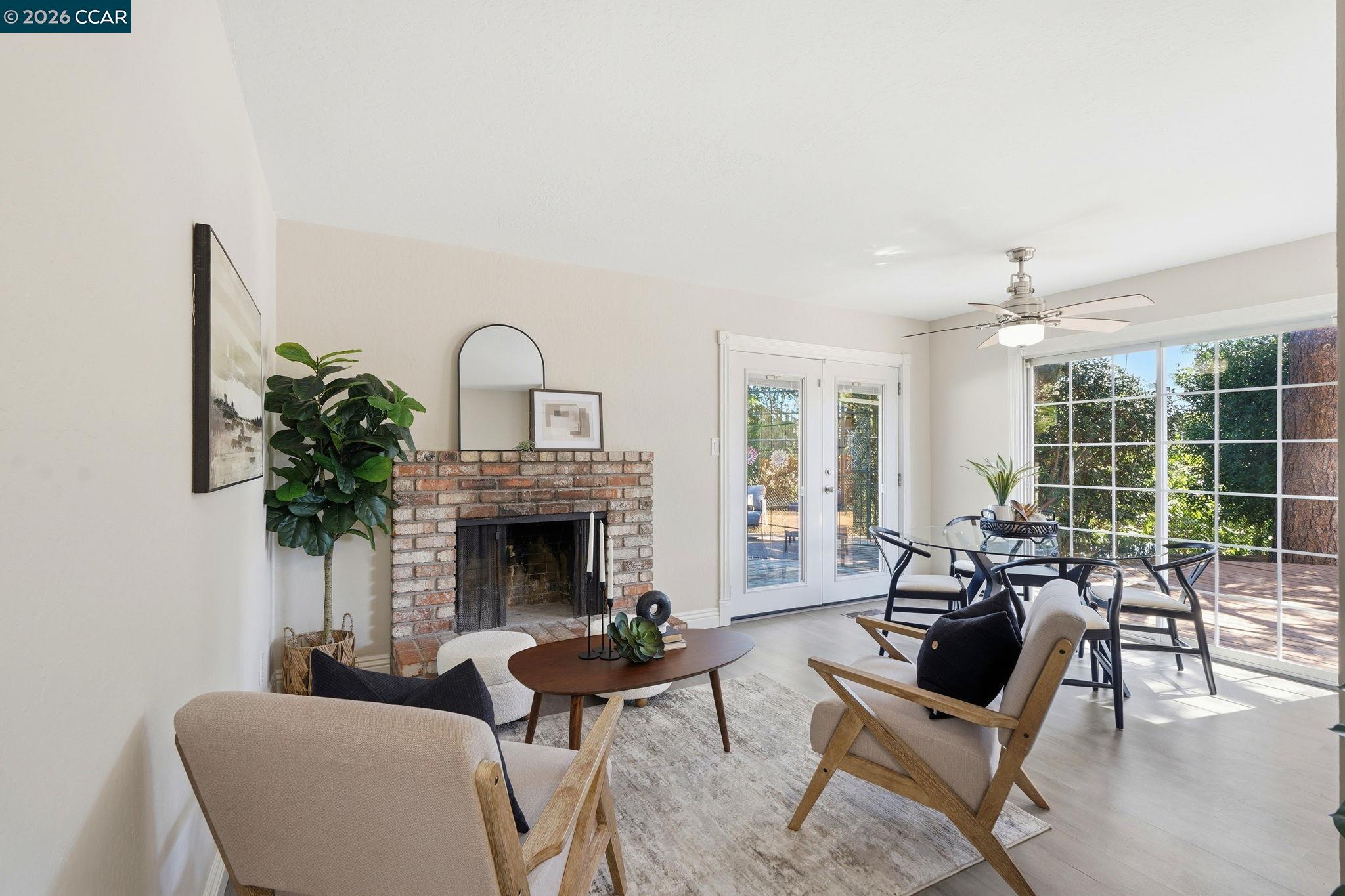 3109 Brook Ct