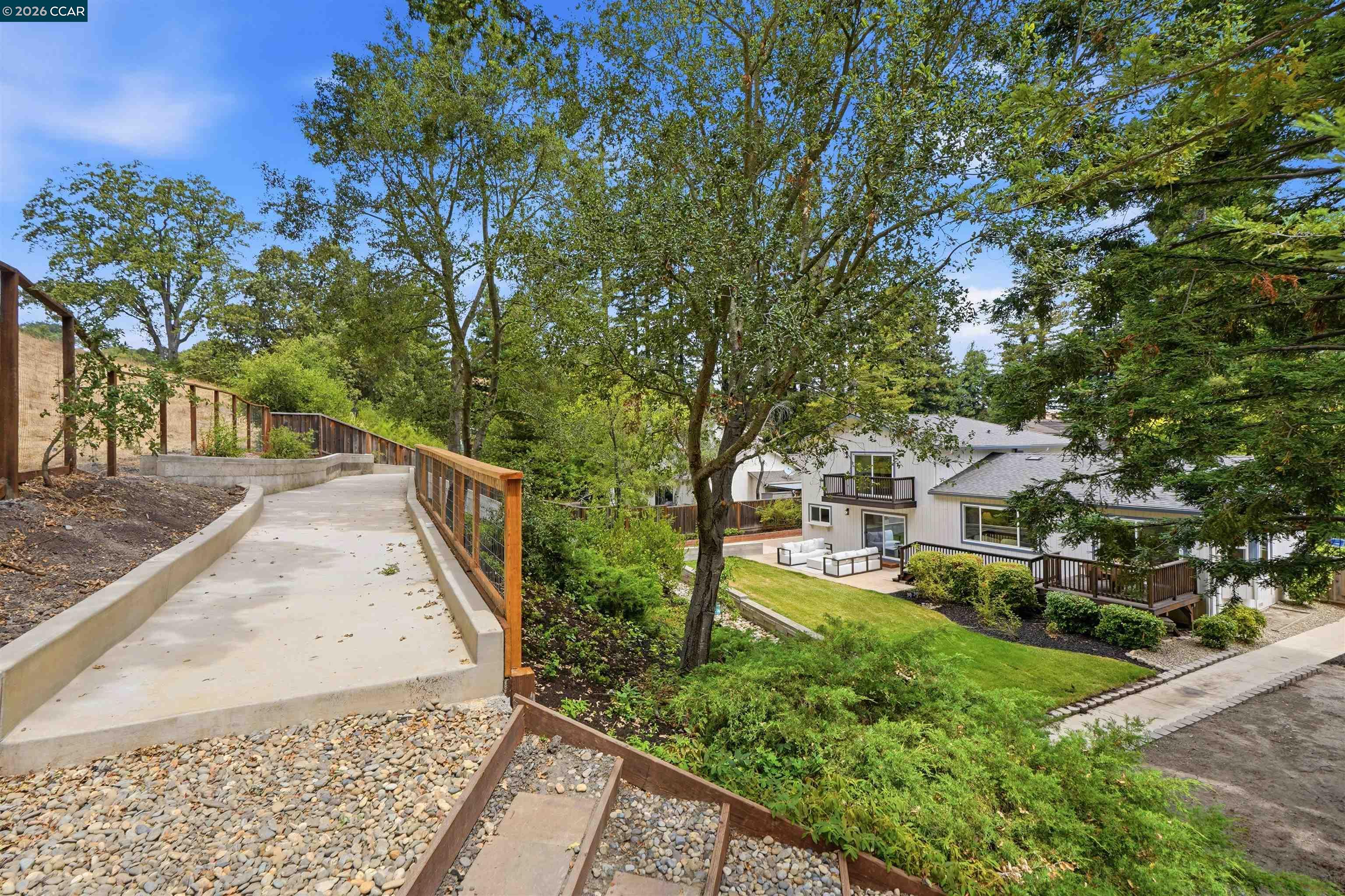 2670 Corey Pl