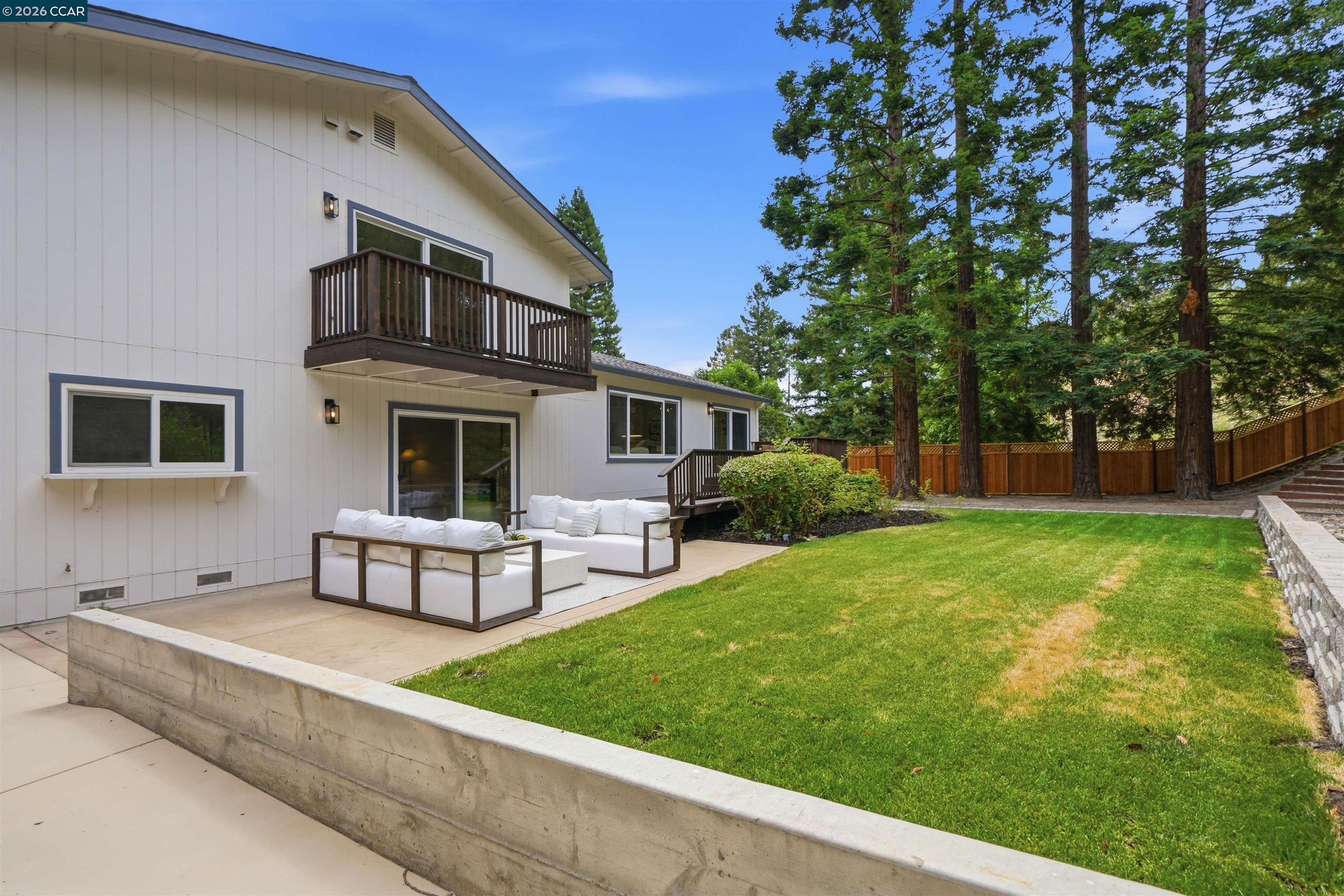 2670 Corey Pl