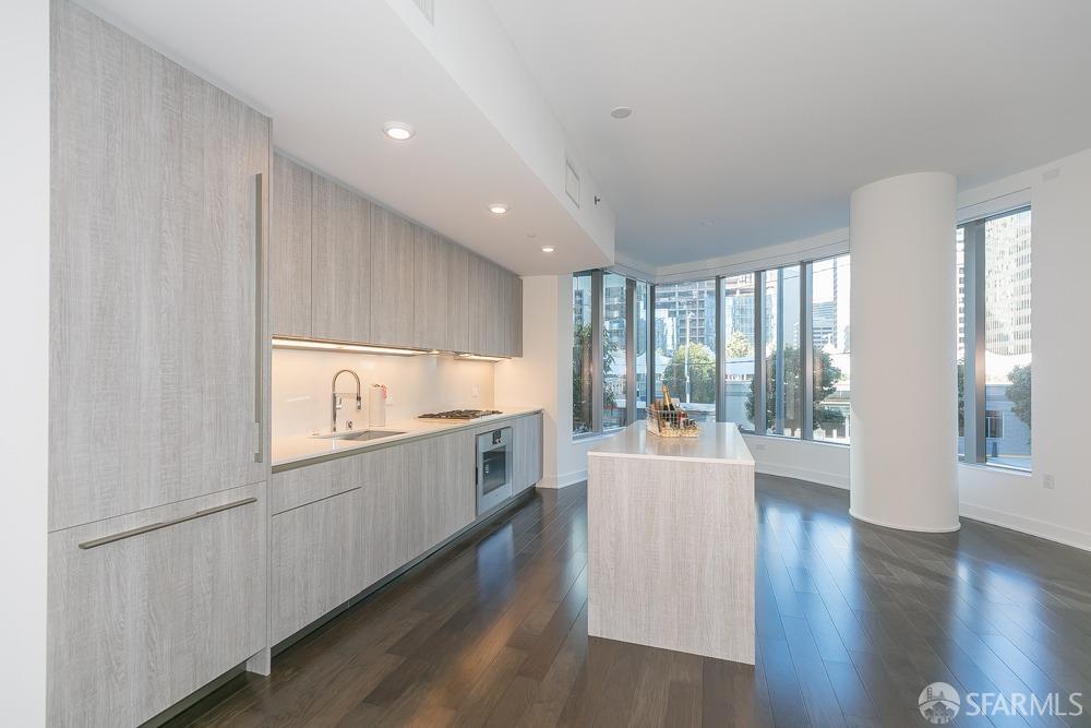 201 Folsom Street Unit: 2B