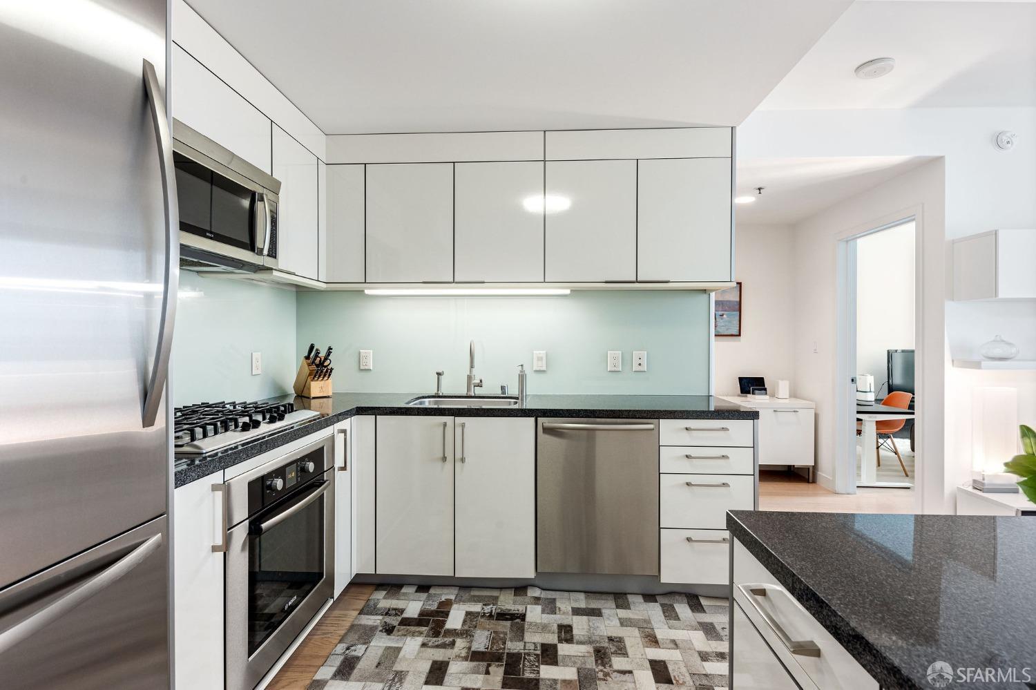 338 Spear Street # 28G