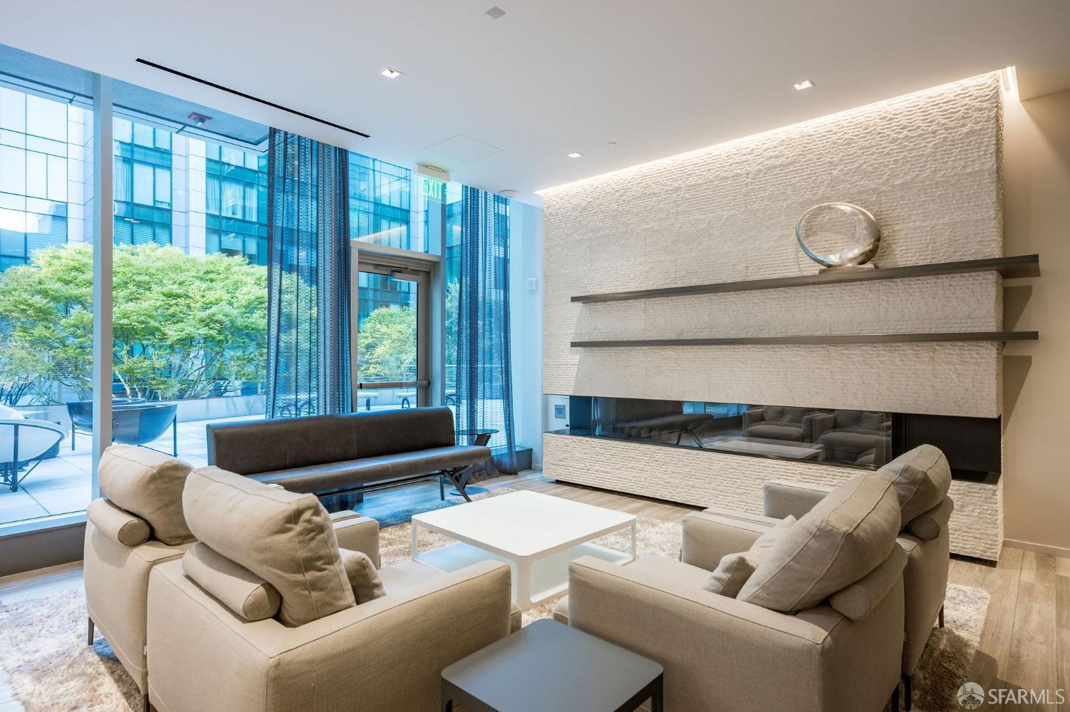 338 Spear Street # 28G